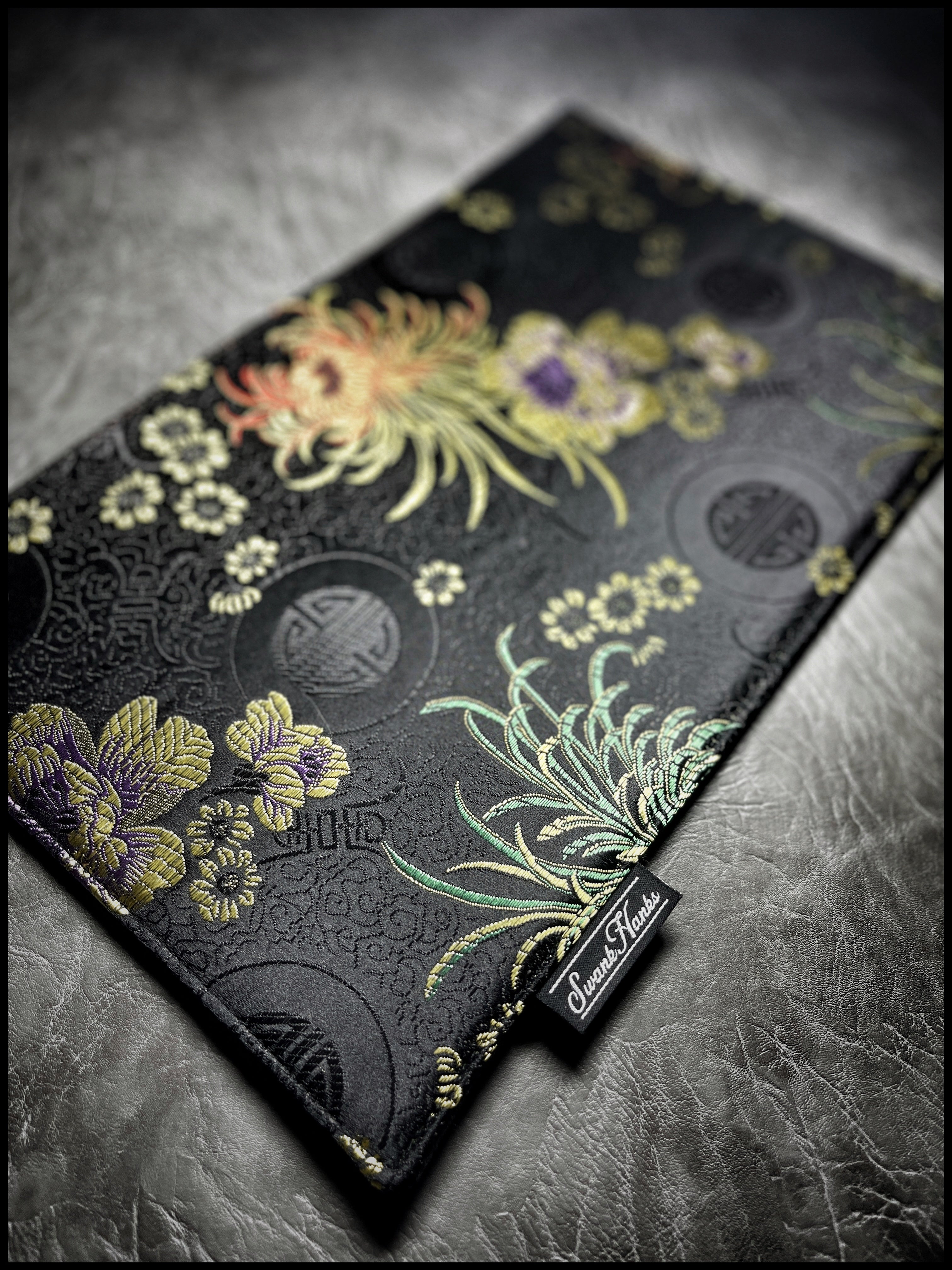 Silk Brocade Floral Mat