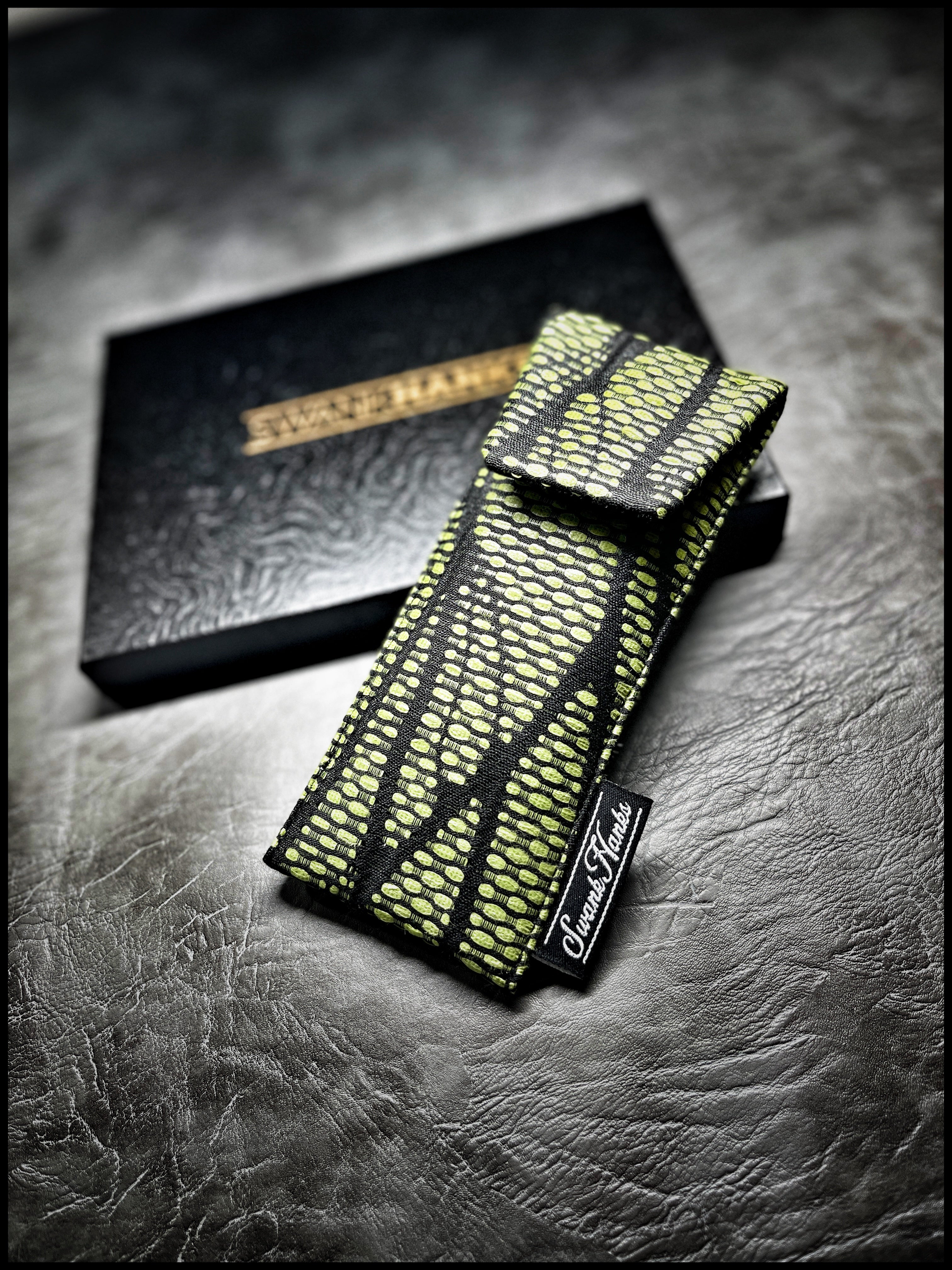 Reptoid Basketweave Pouch