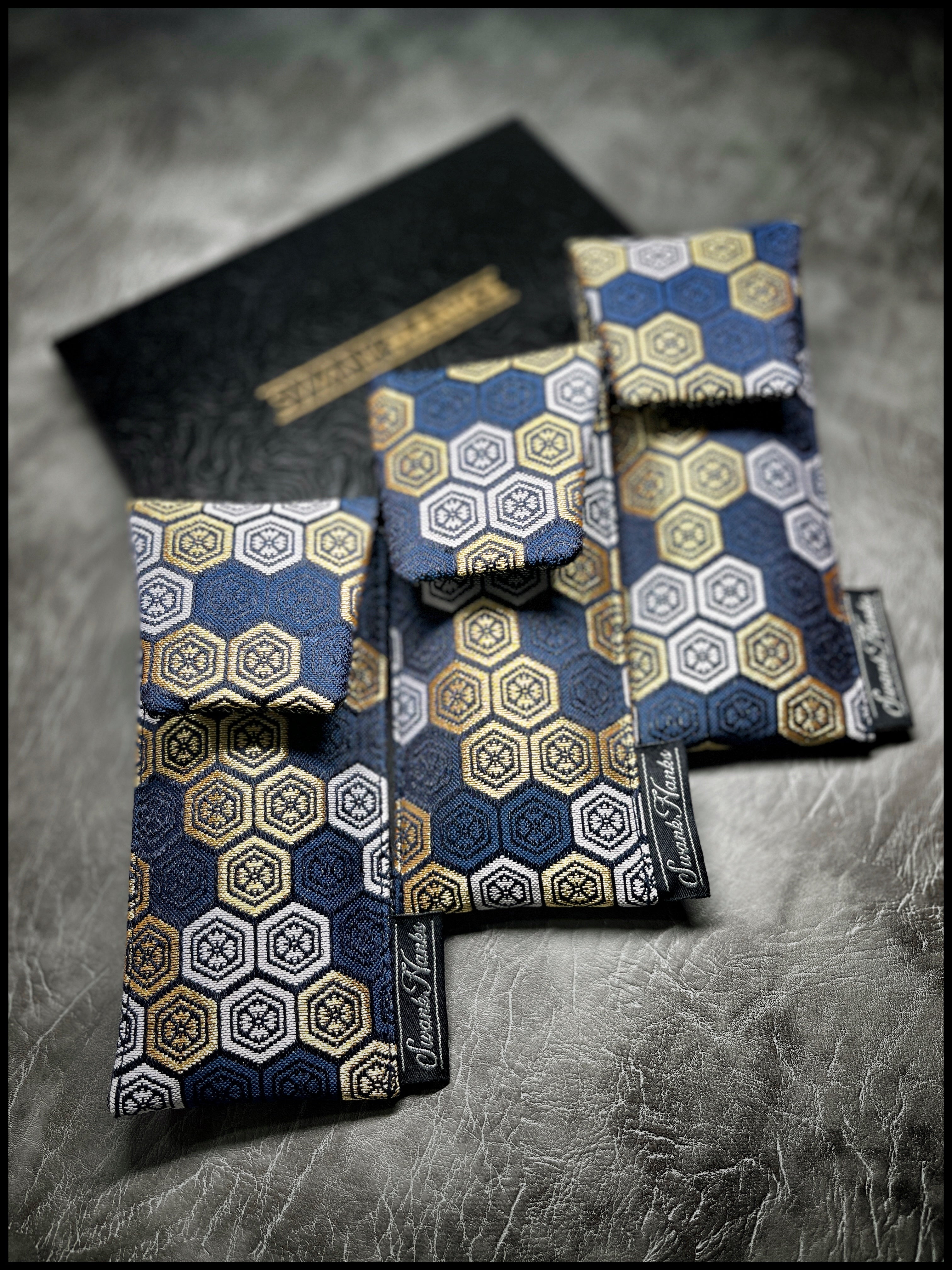 Oriental Hex Single Slot Pouch