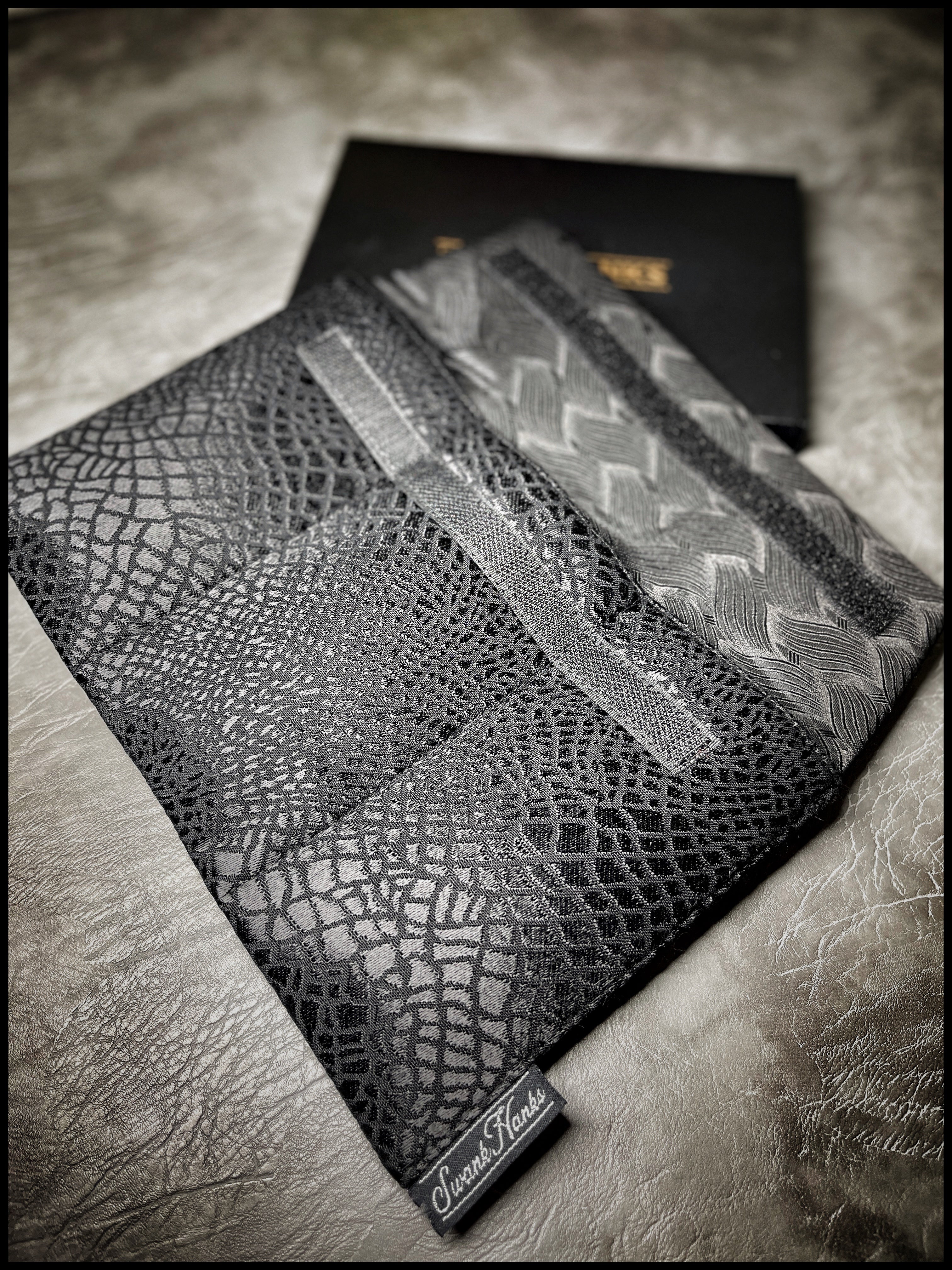 1-OFF Triple Slot Silk Dragonscale/Basketweave Pouch