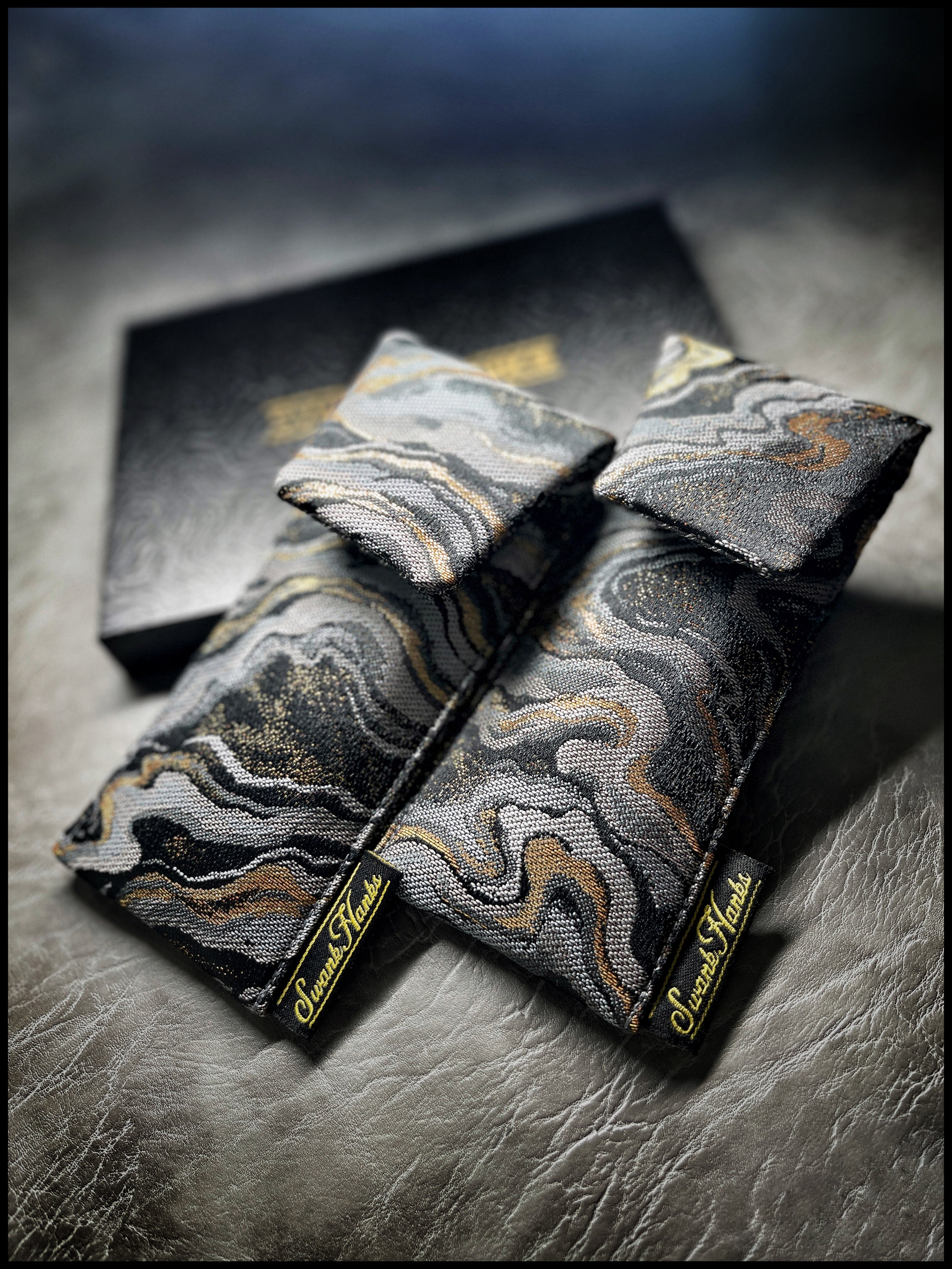 Marbled Silk Brocade V2 Single Pouch