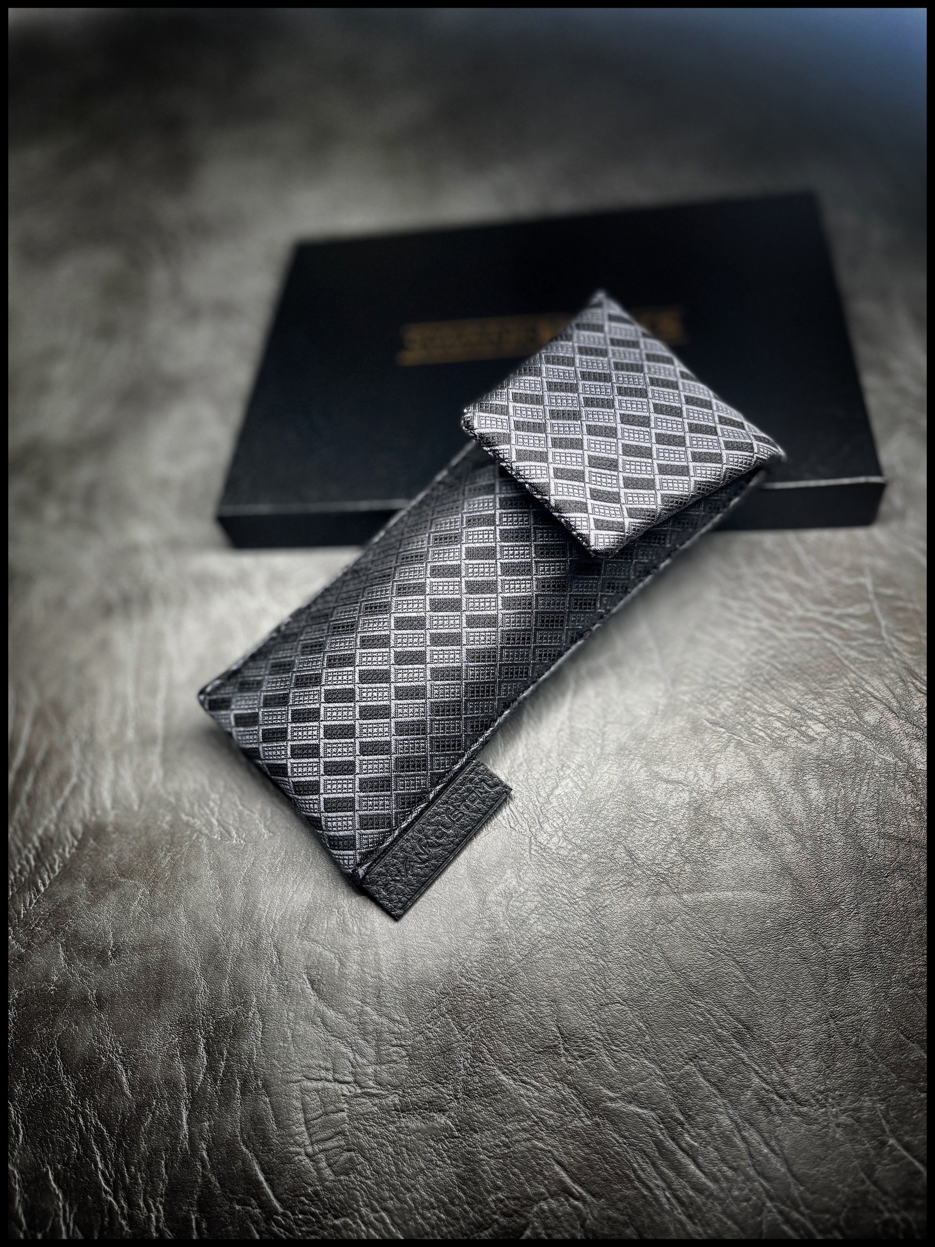 Gunmetal Textured Checkers Single Pouch
