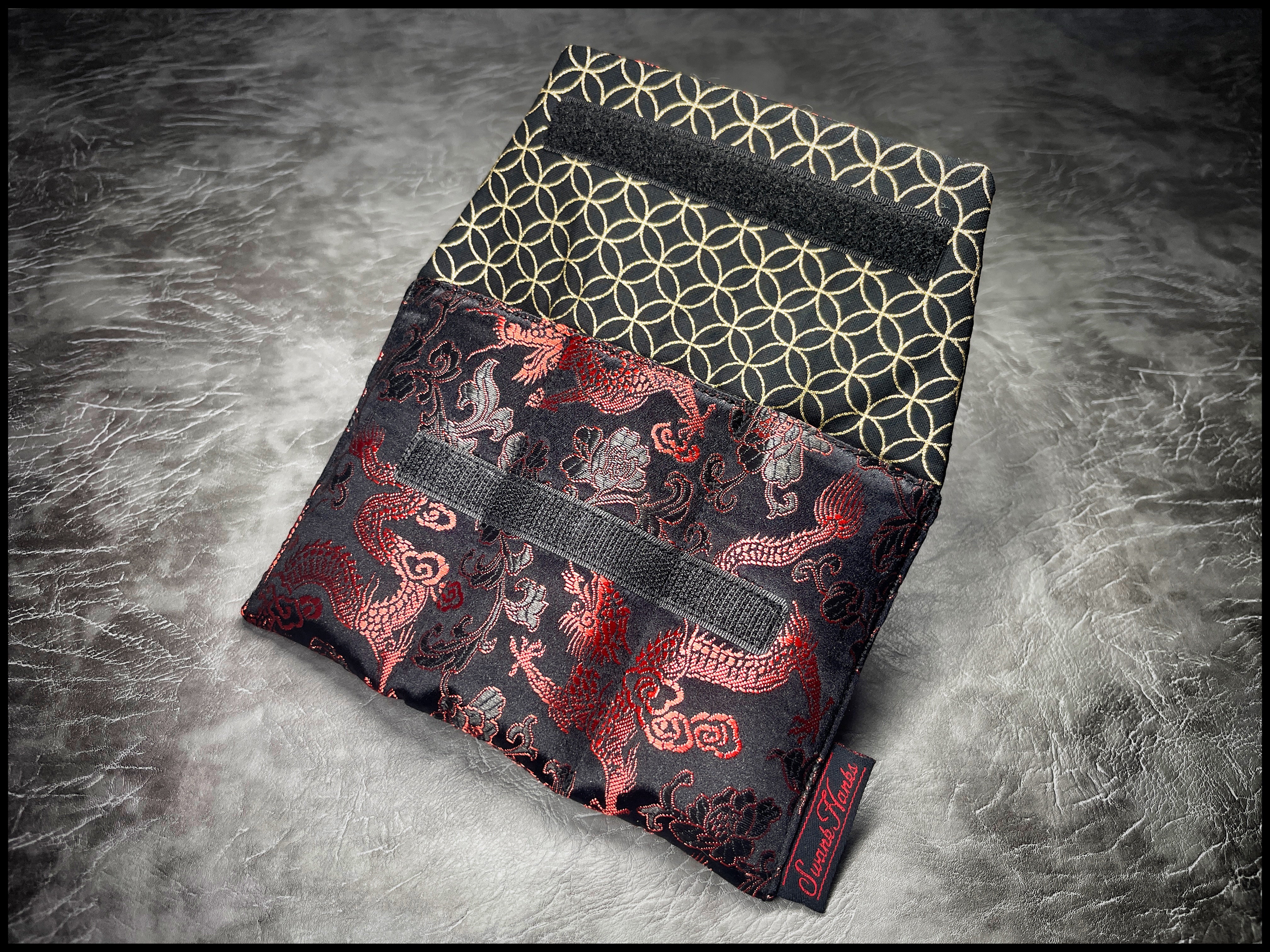 1-OFF Black/Red Dragon Silk Mini Triple Slot Pouch