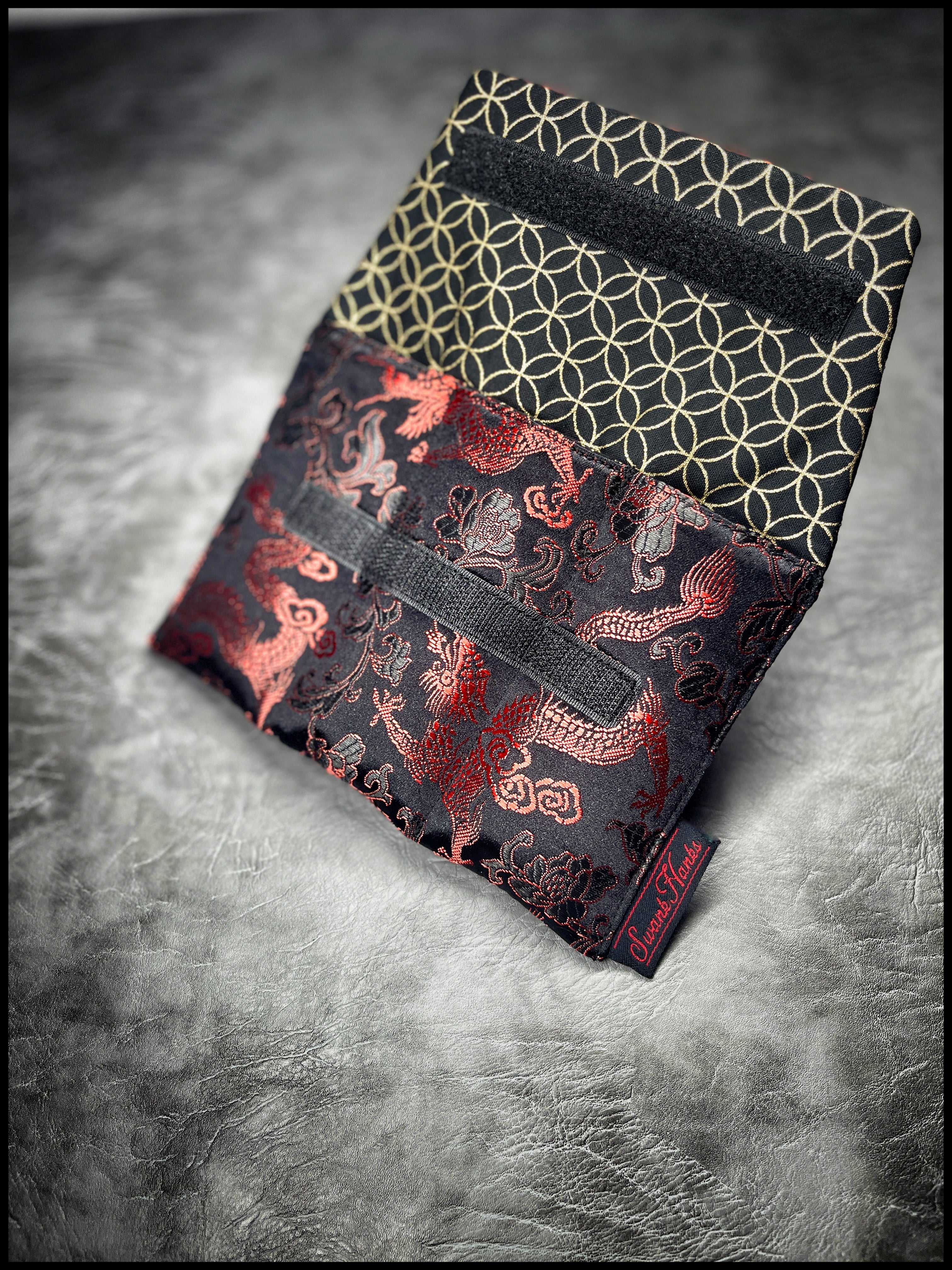 1-OFF Black/Red Dragon Silk Mini Triple Slot Pouch