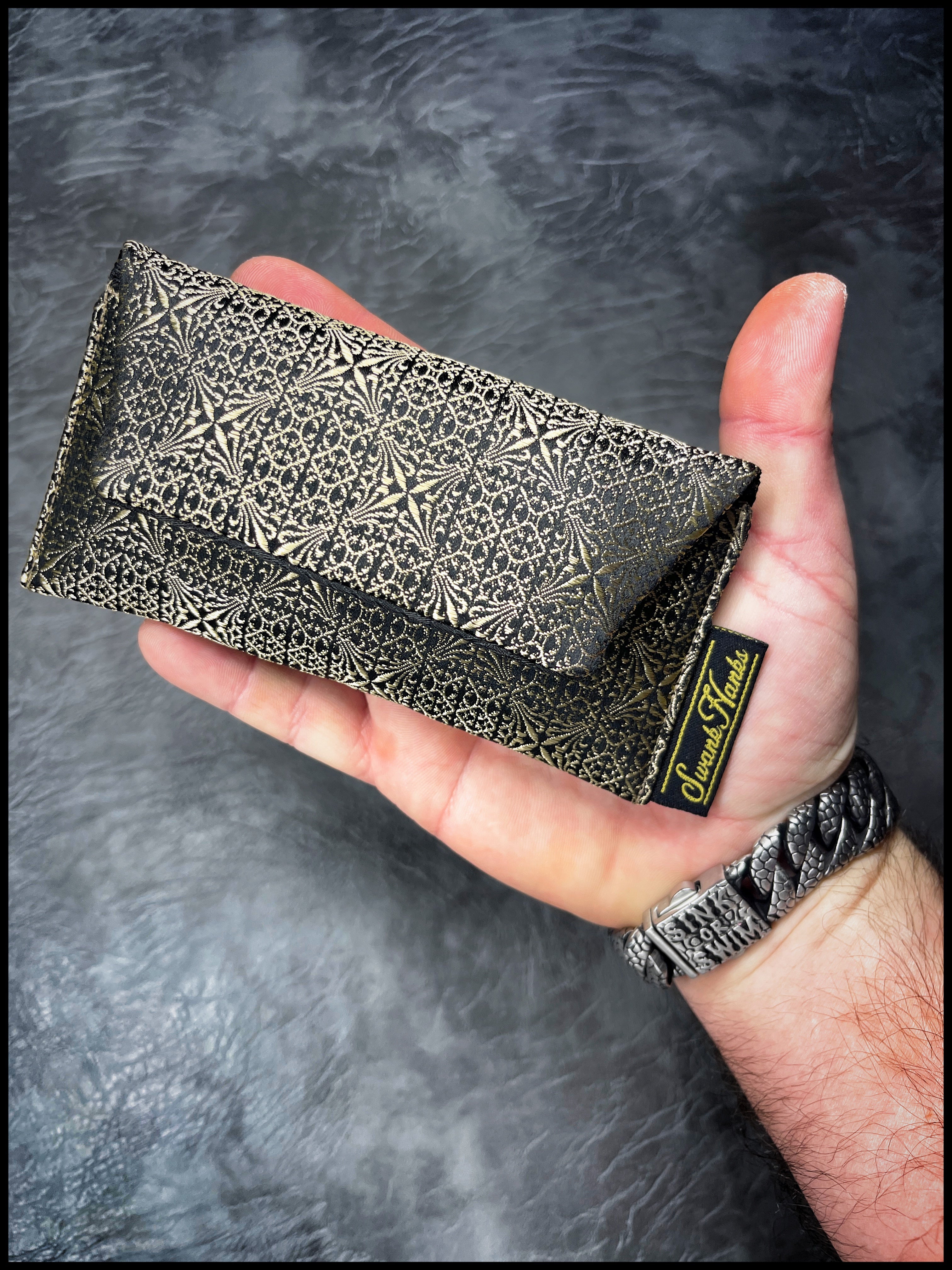 1-OFF Heritage Bronze Horizontal Single-Slot Pouch