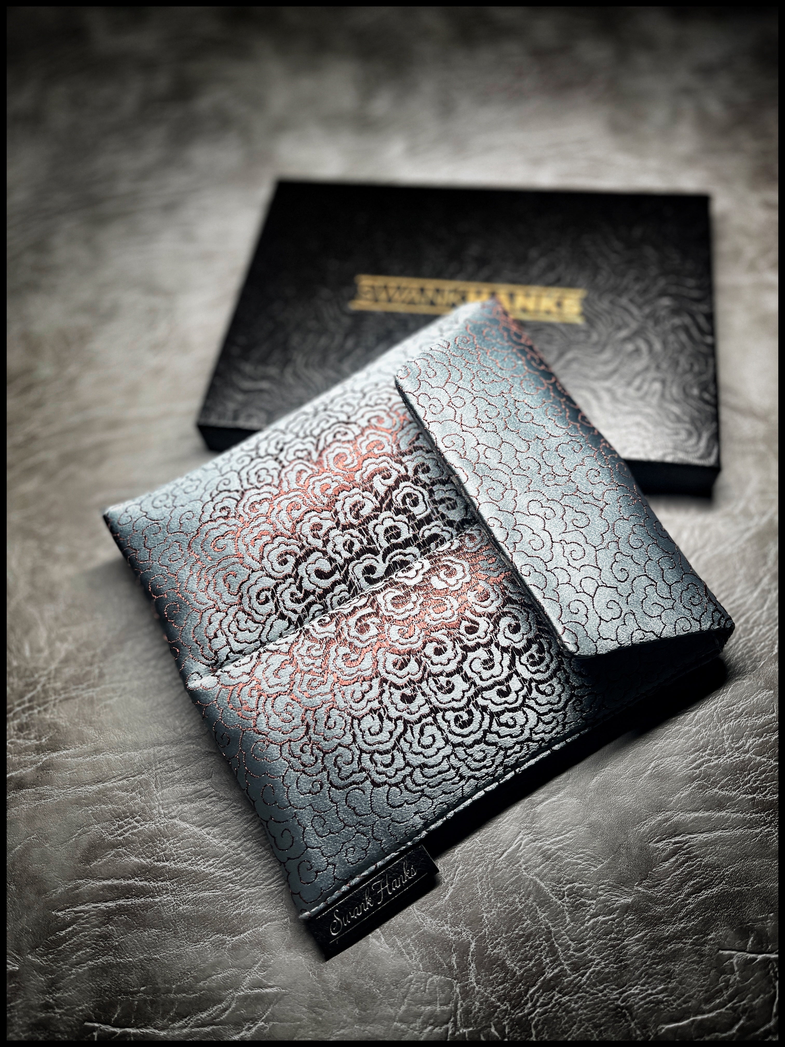 1-OFF Oriental Wave Double Slot Pouch