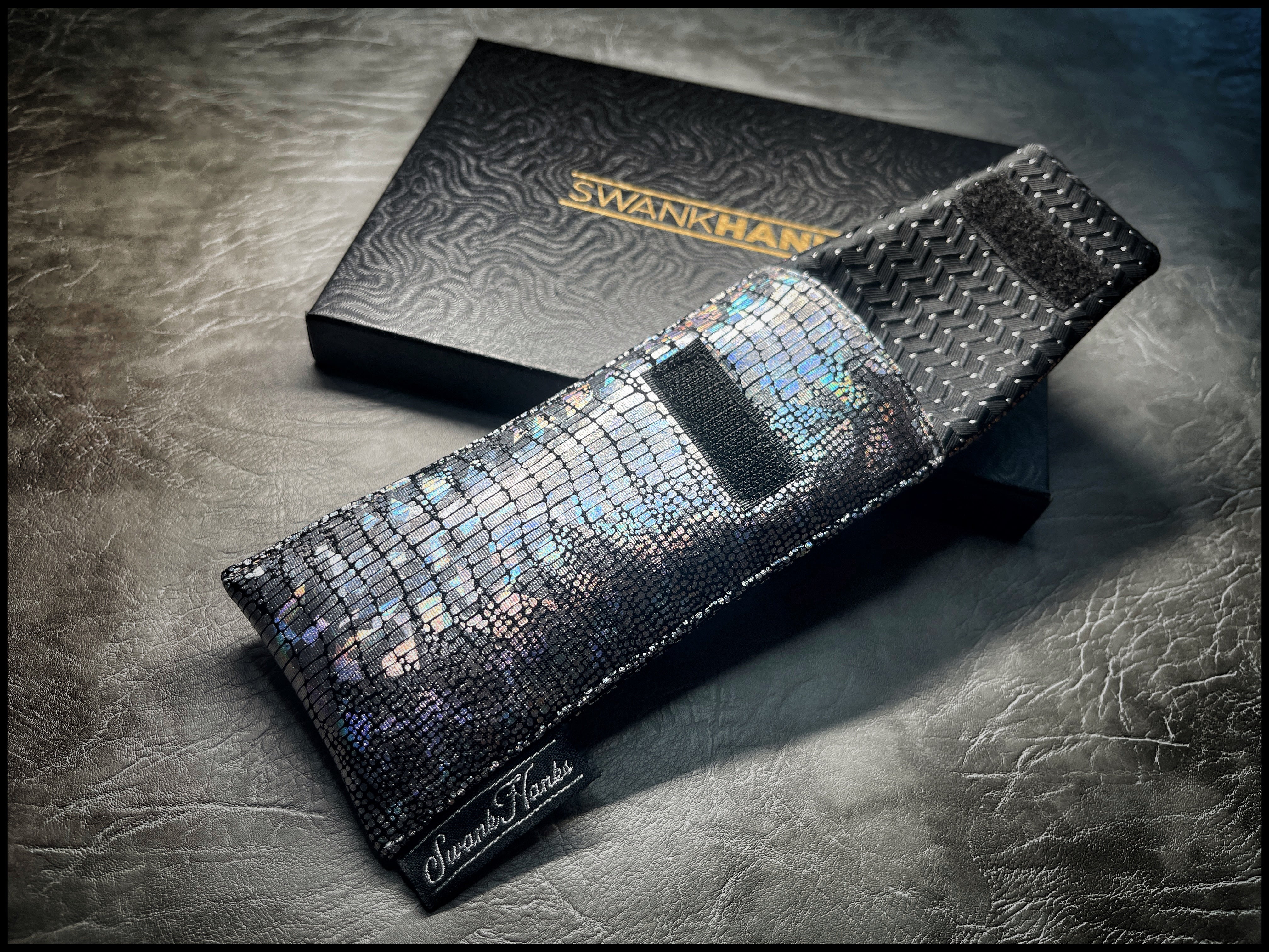 UV Silver Dragonscale/ Black Silk Jacquard Single Pouch