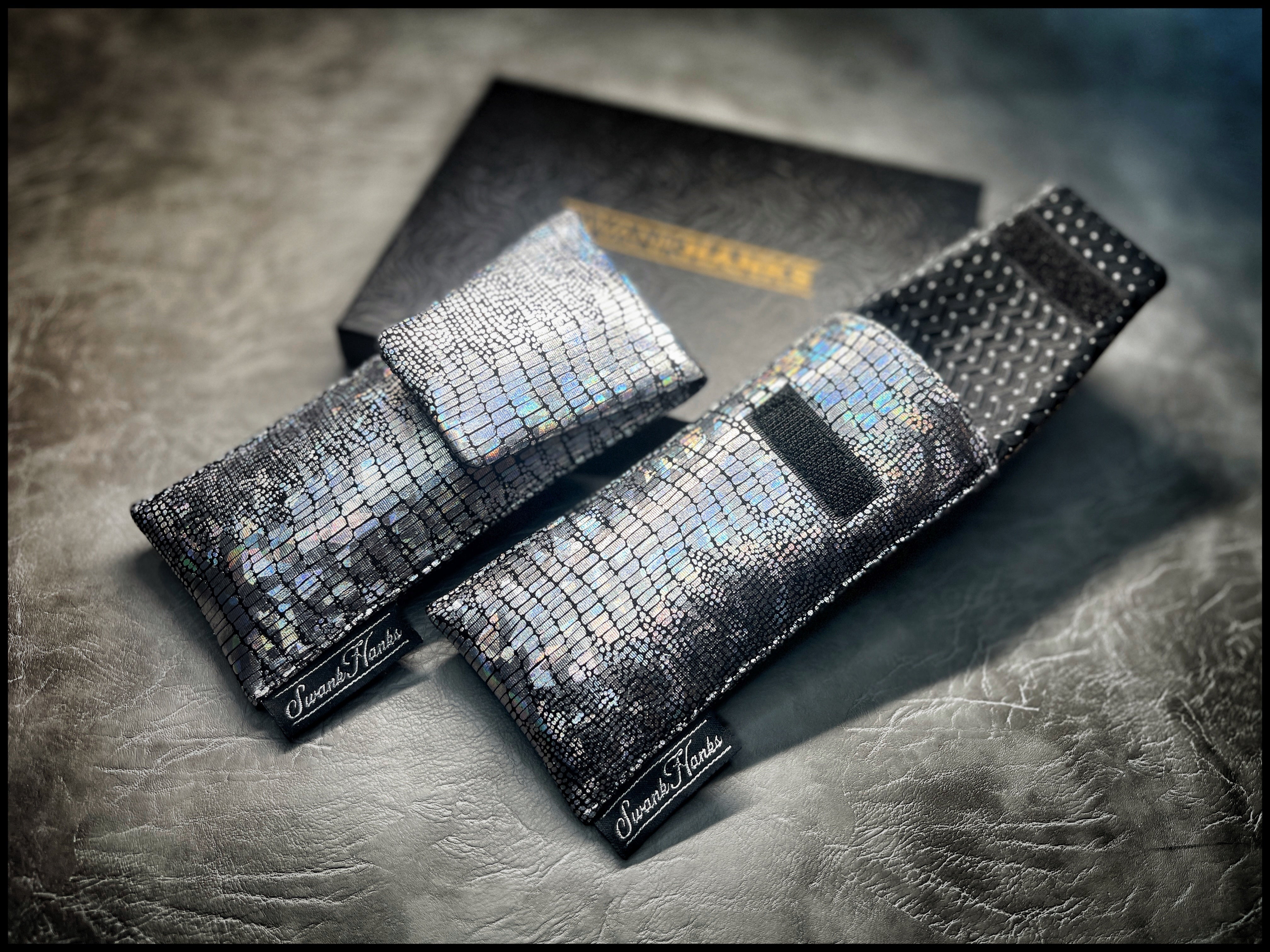 UV Silver Dragonscale/ Black Silk Jacquard Single Pouch