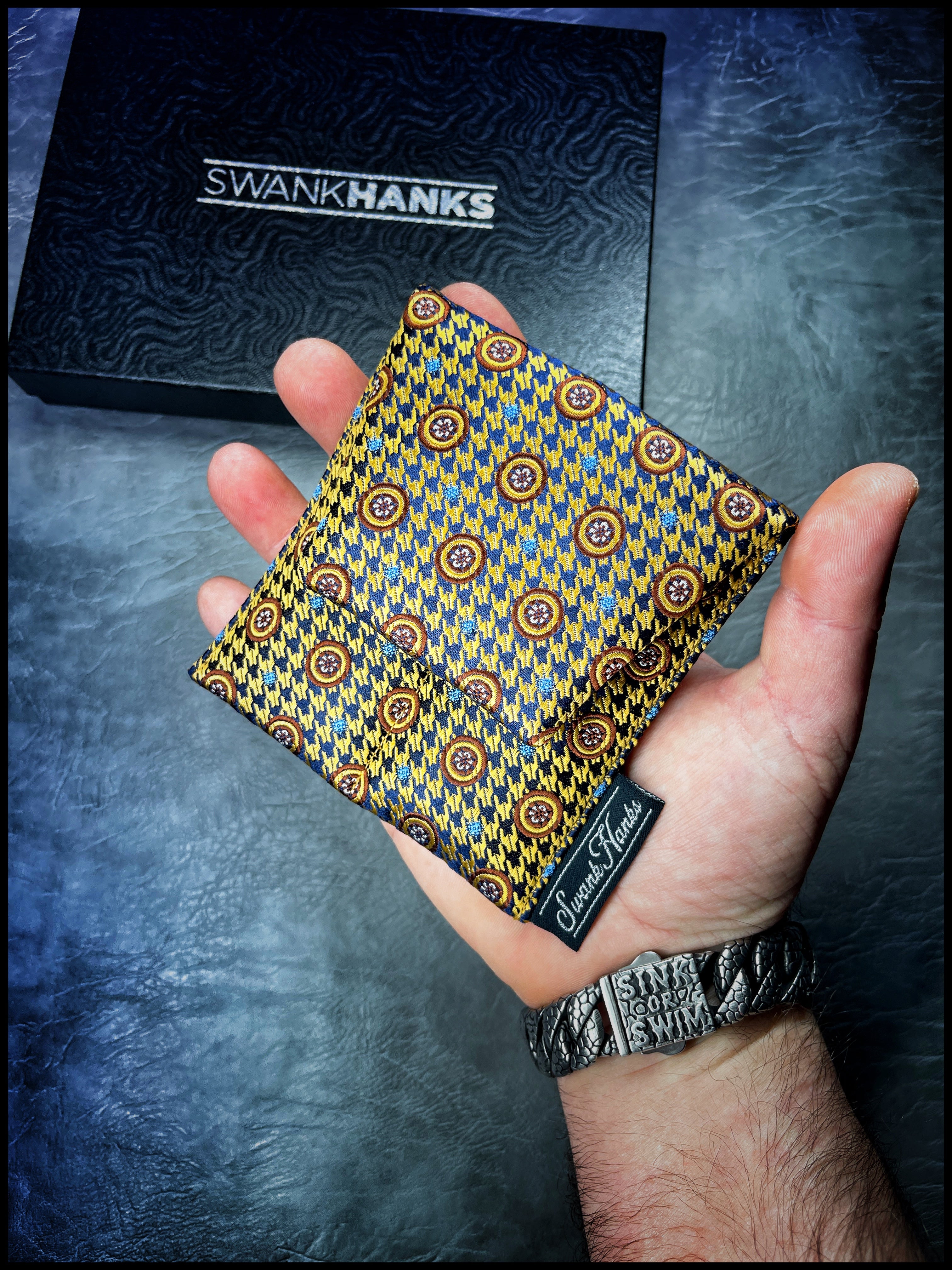 1-OFF Gold Houndstooth Silk Mini Single Slot Pouch