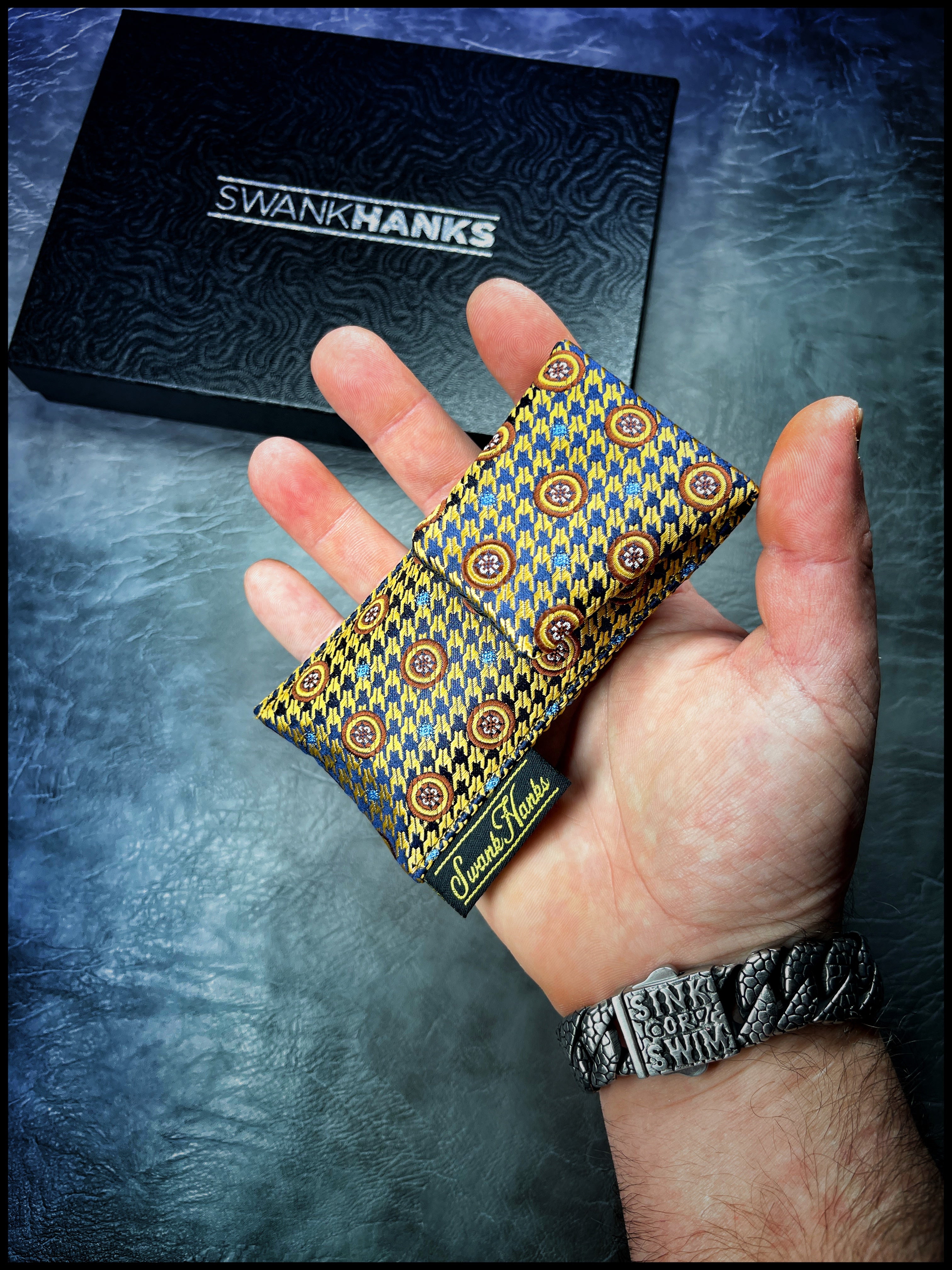 1-OFF Gold Houndstooth Silk Mini Single Slot Pouch