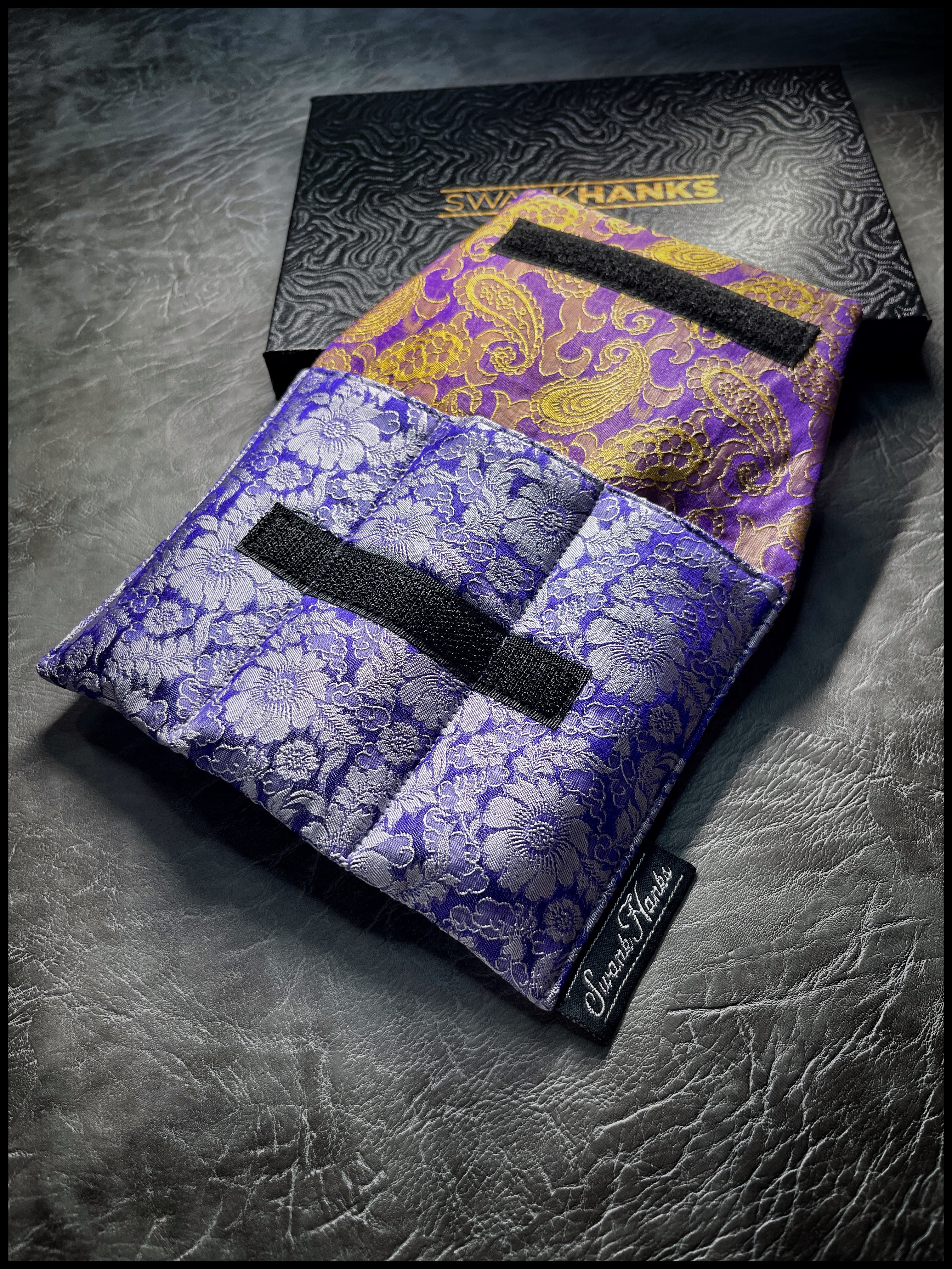 1-OFF Griffin Triple-Slot Pouch