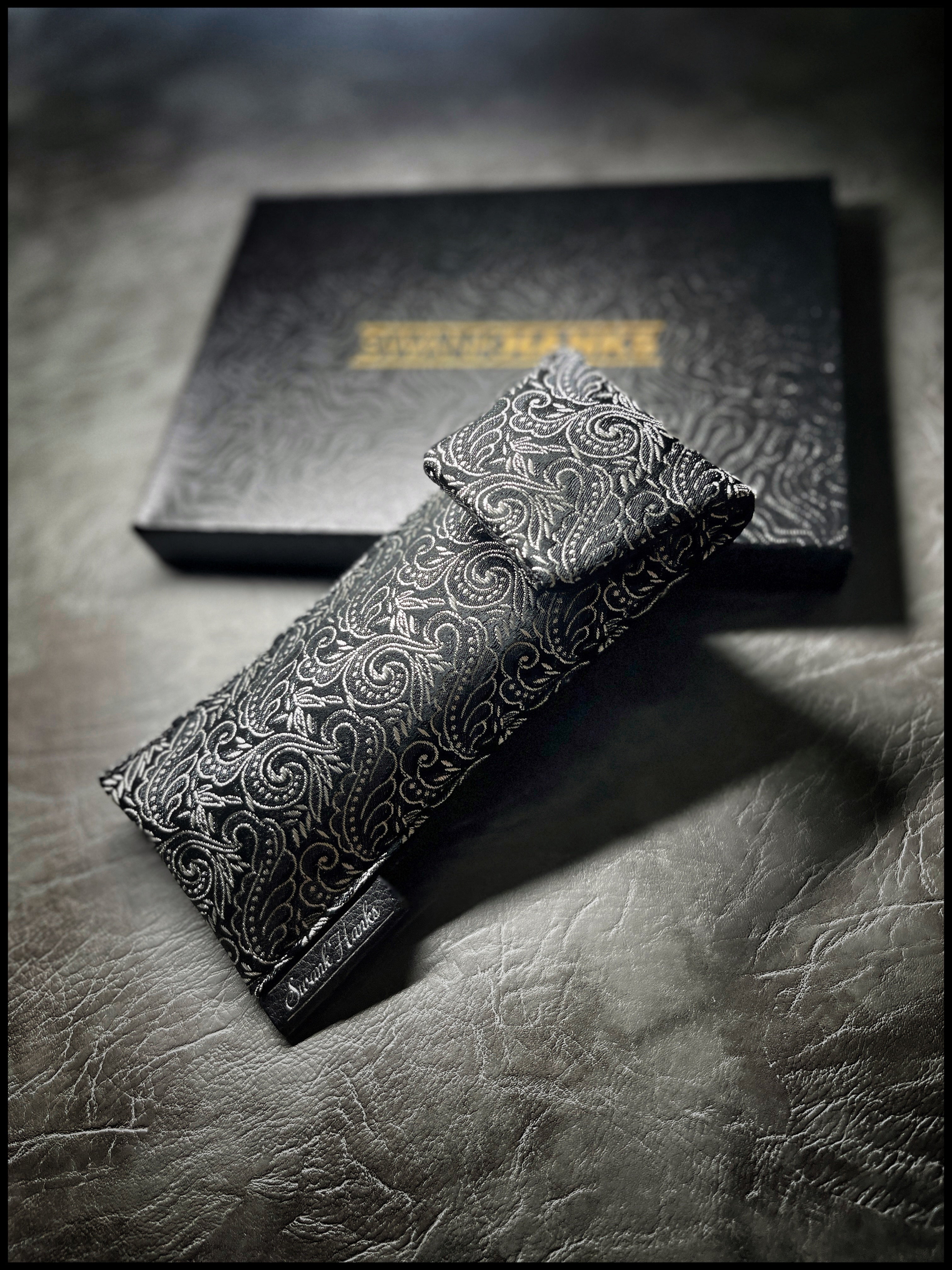 Rococo Graphite/ Basketweave Silk Single Pouch