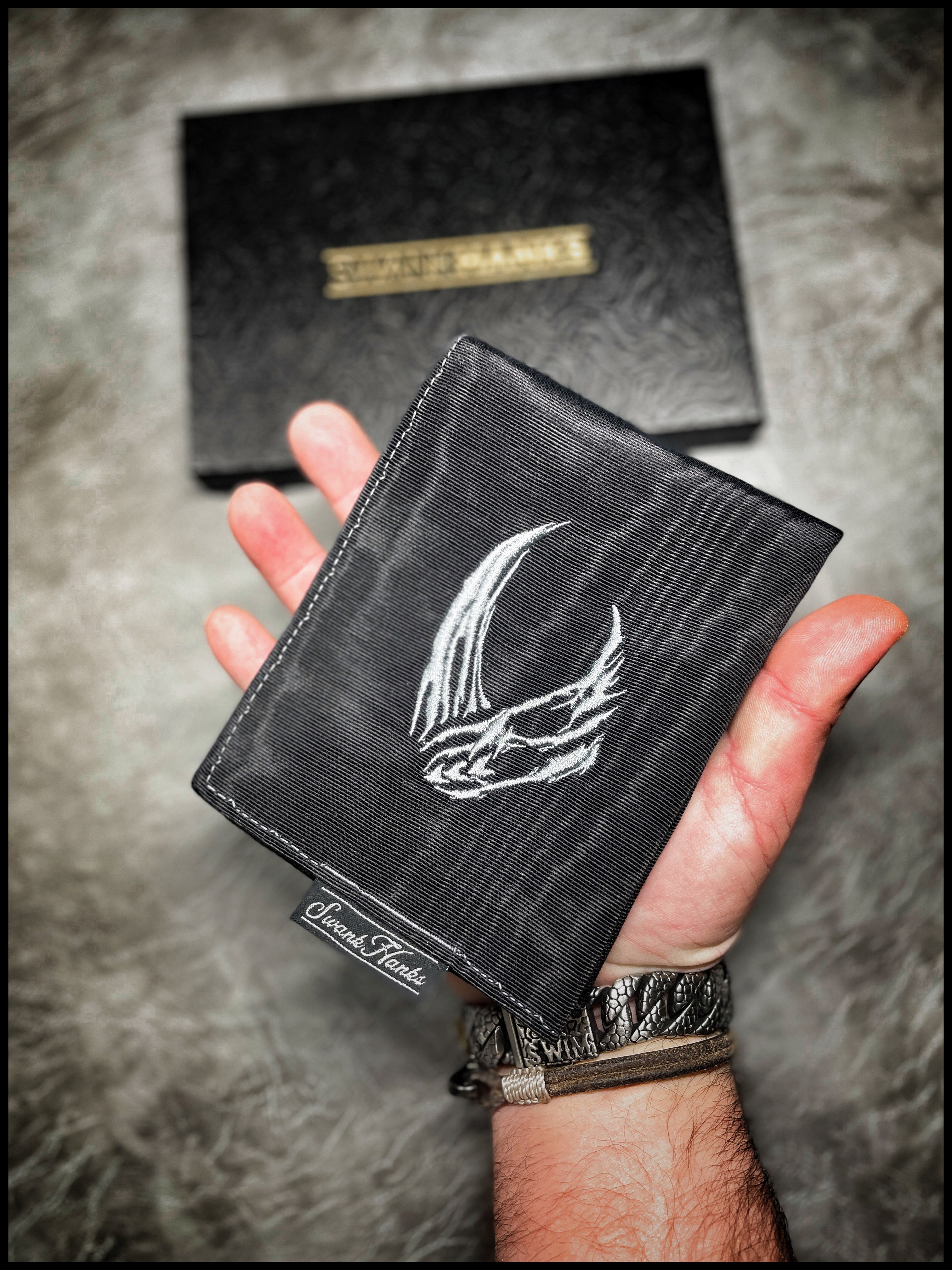 Mando MudHorn Moray Silk Hank (1-OFF)