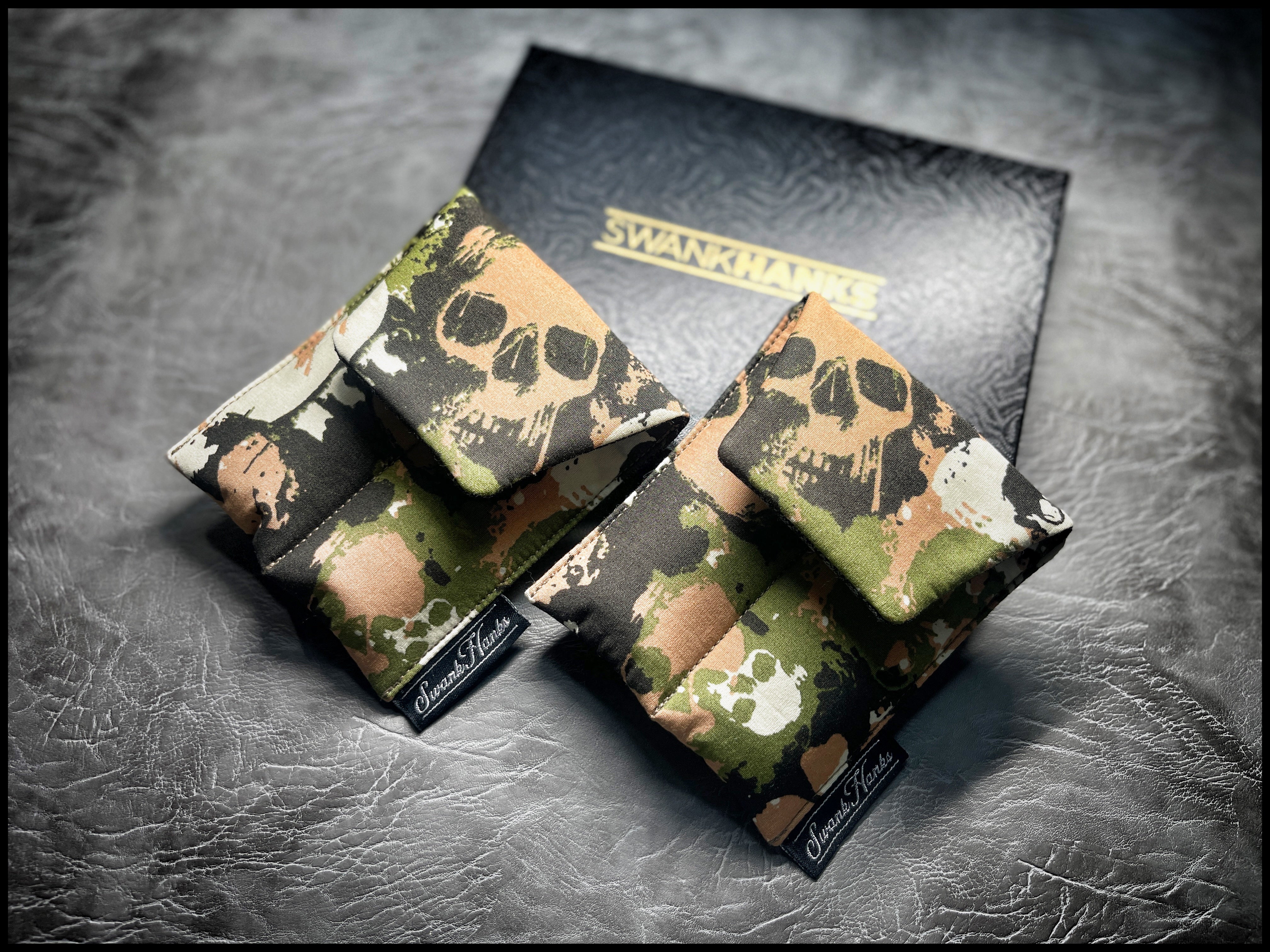 COD Skulls Mini Double-Slot Pouch