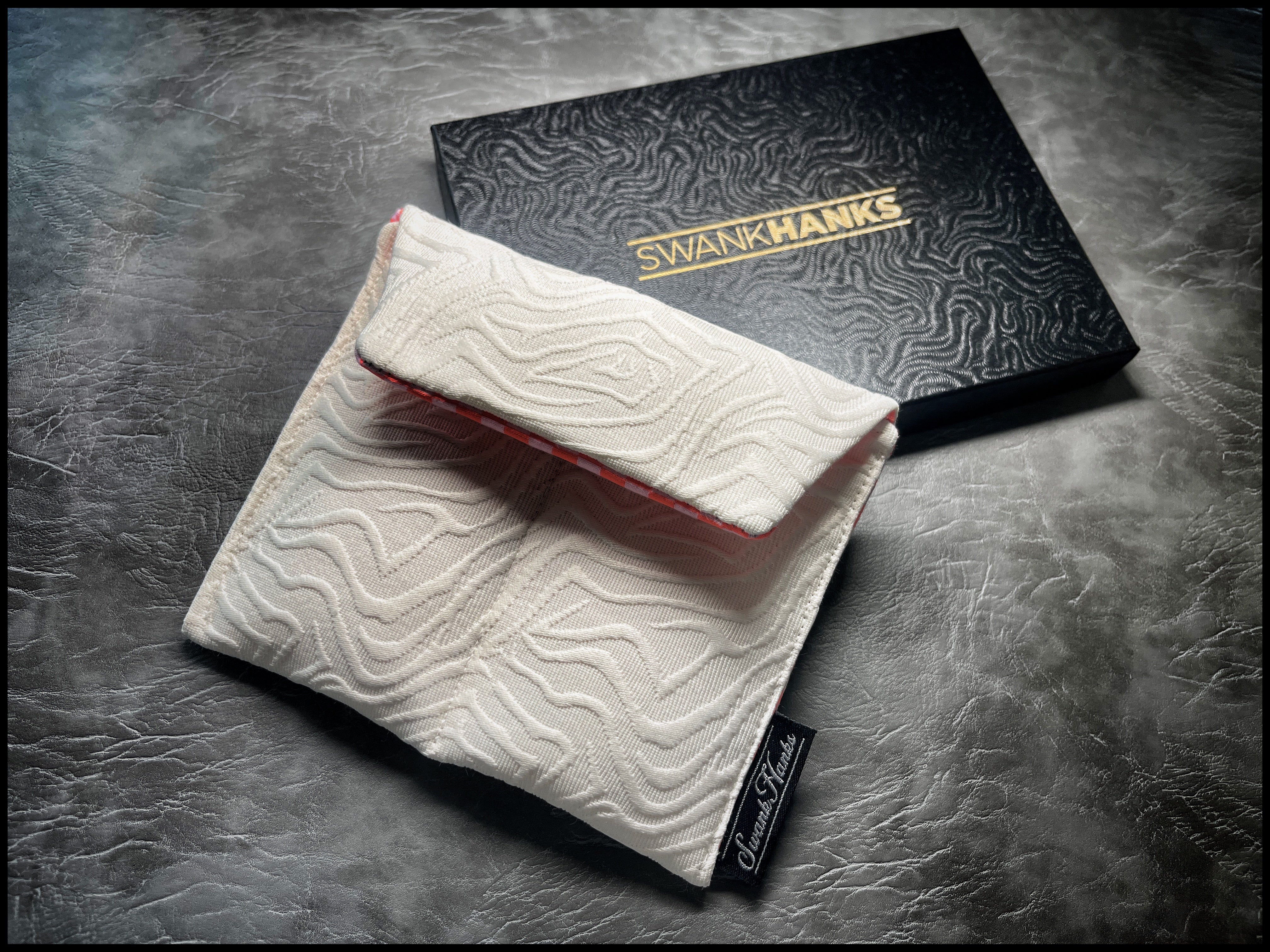 1-OFF 3-D Double-Slot Pouch