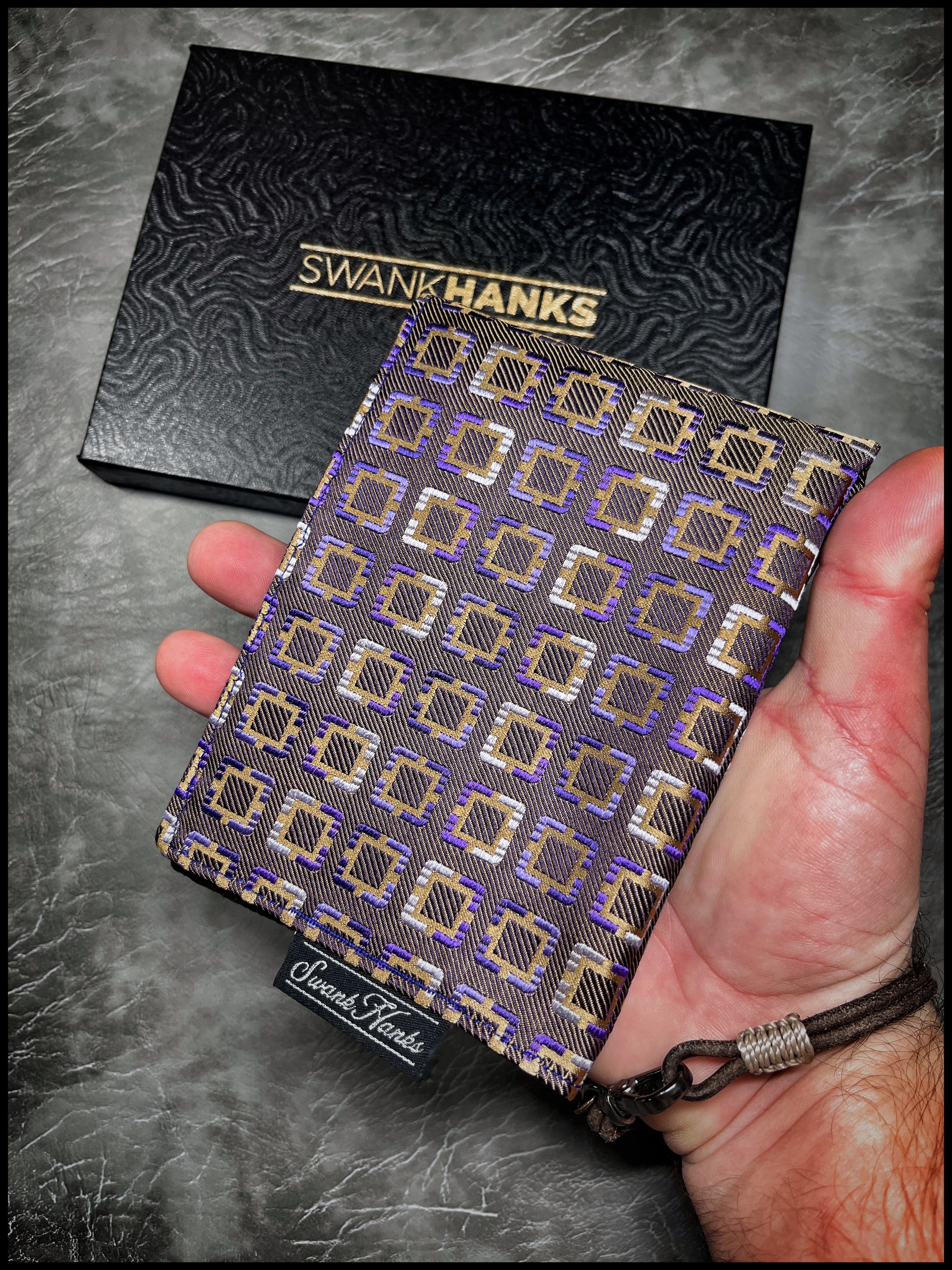 Inverse Geo Purp/Gold Hanks