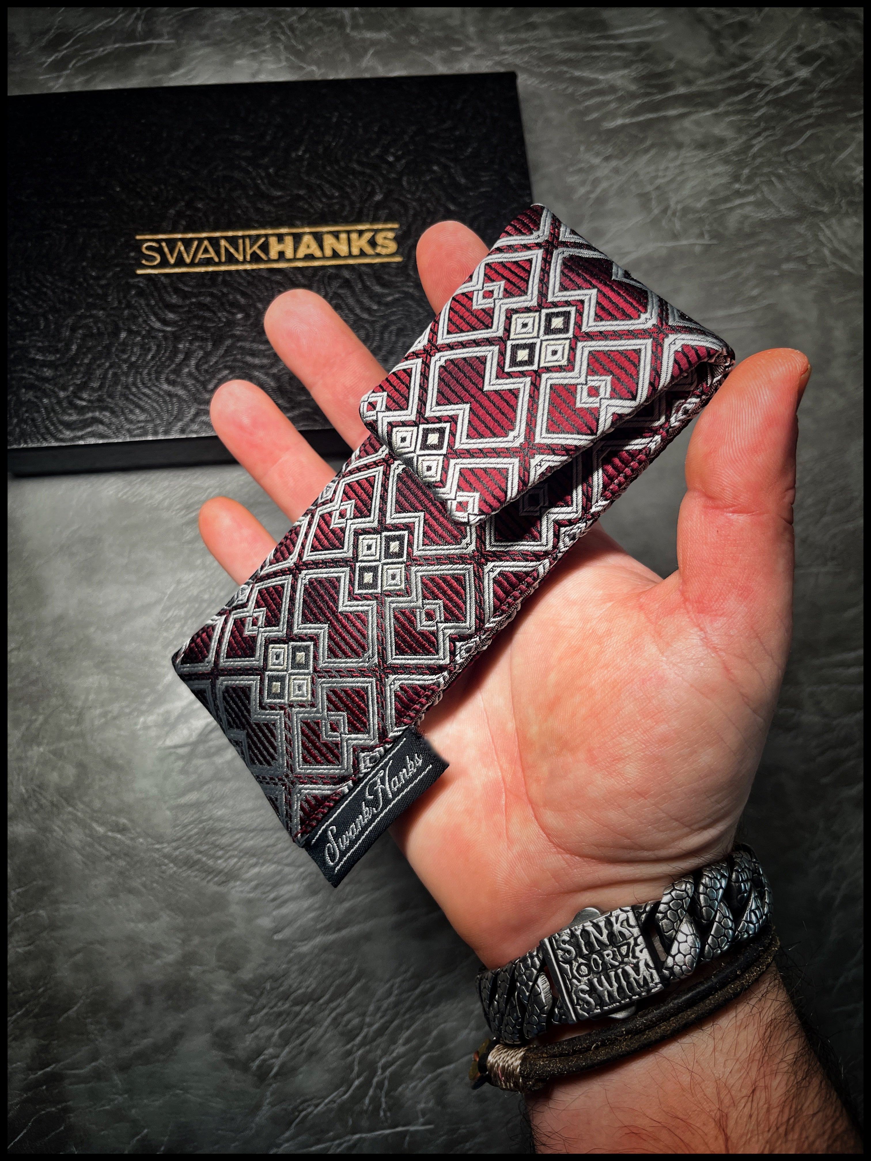 Red/Silver Gates Pinstripe Single Pouch