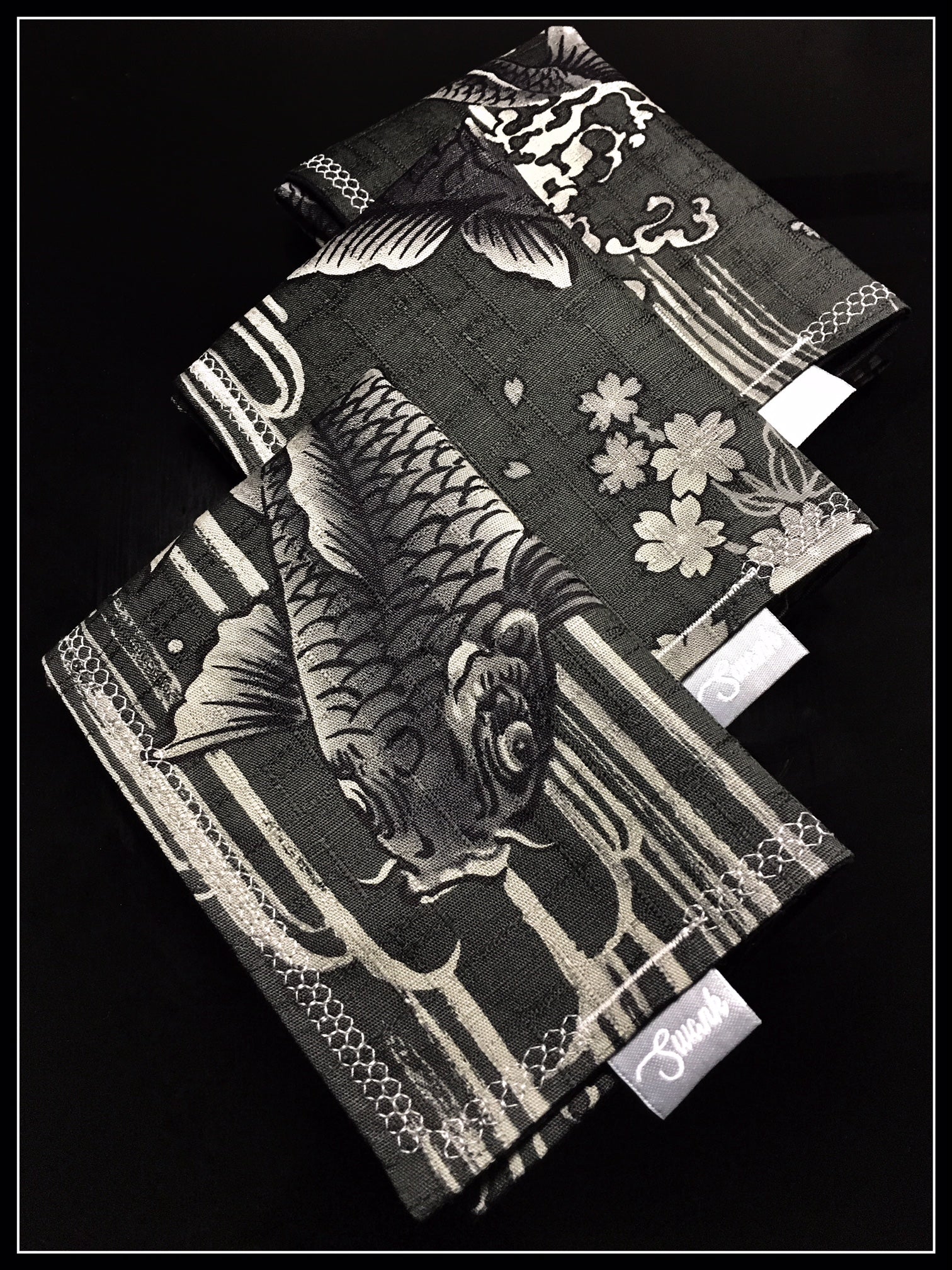 Classic Black Koi w/ microfiber