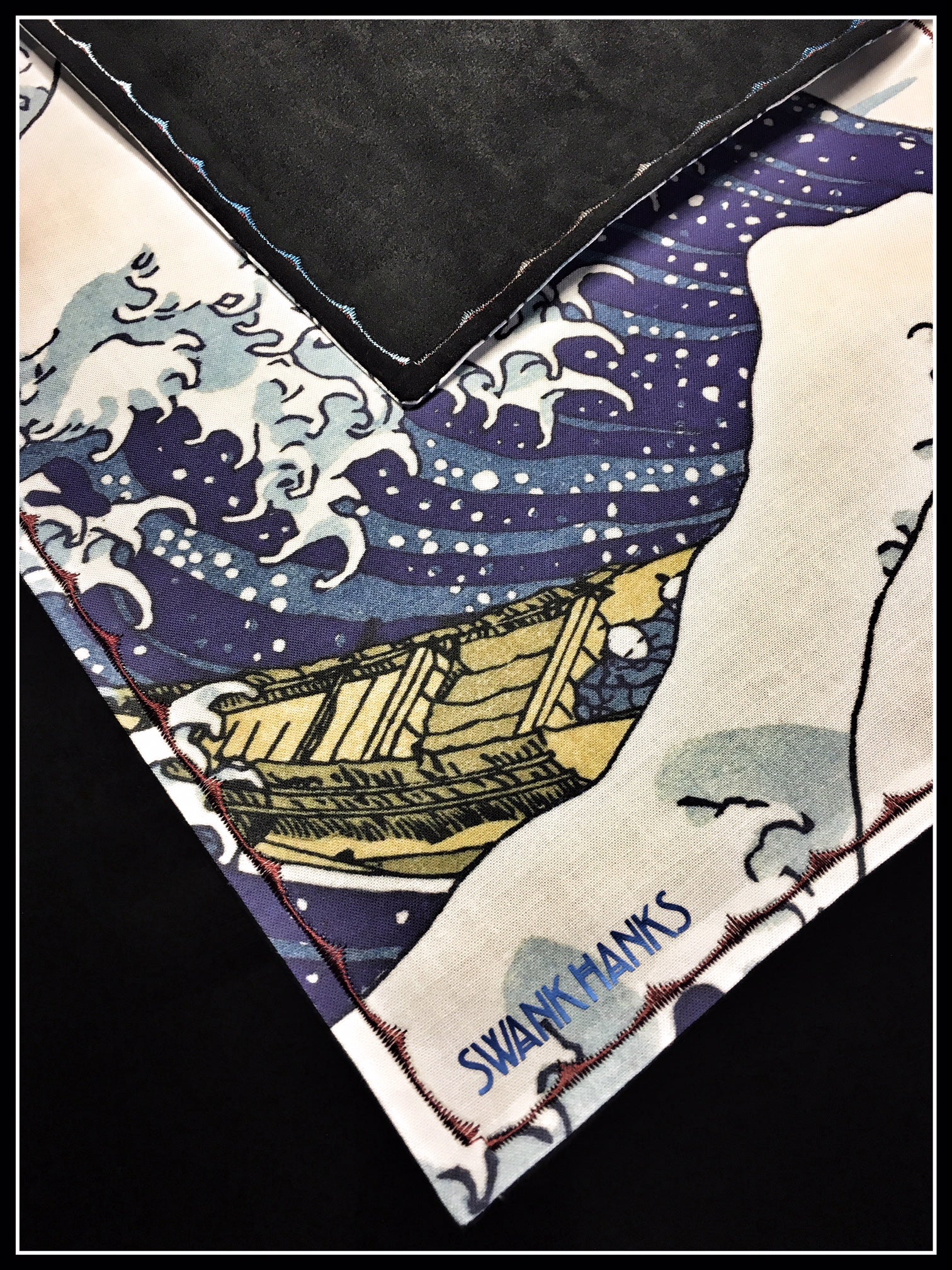 Hokusai Wave (red)