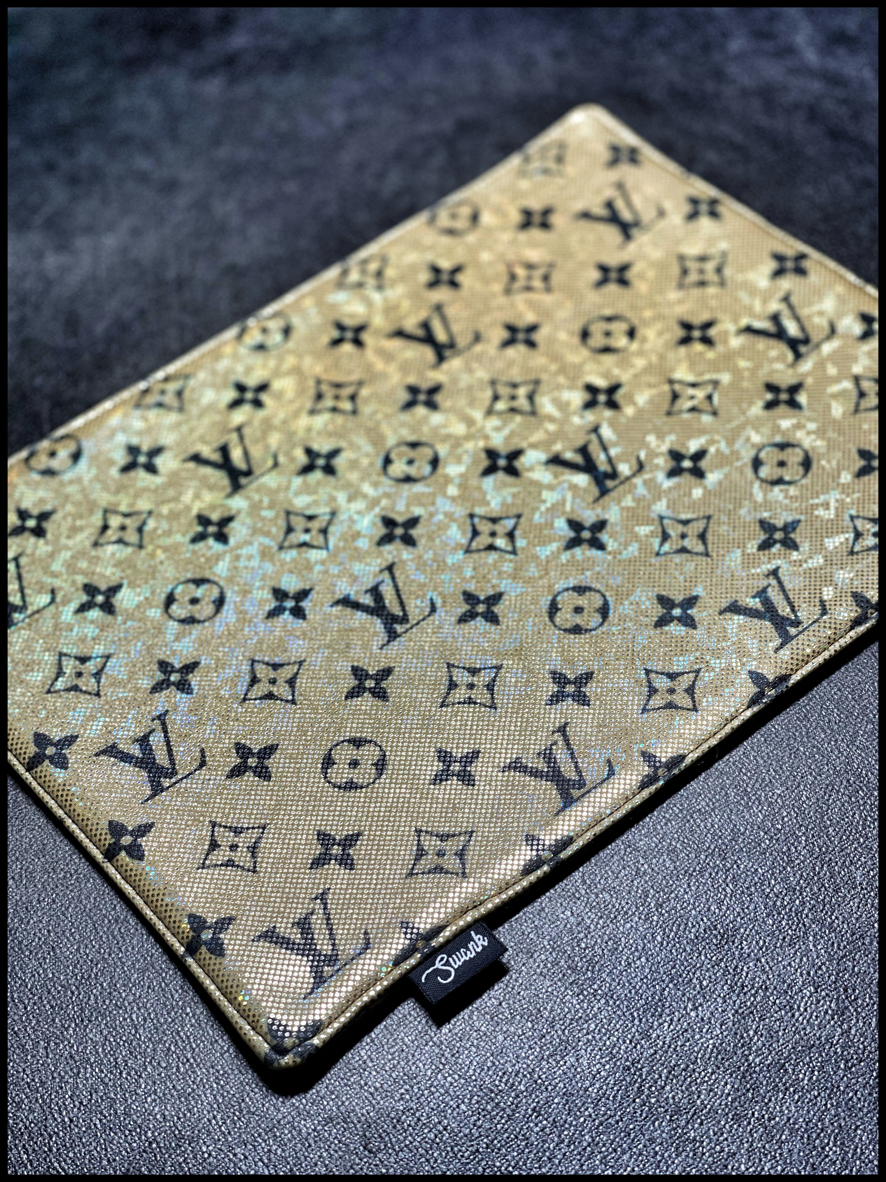 LV Holo EDC Mat