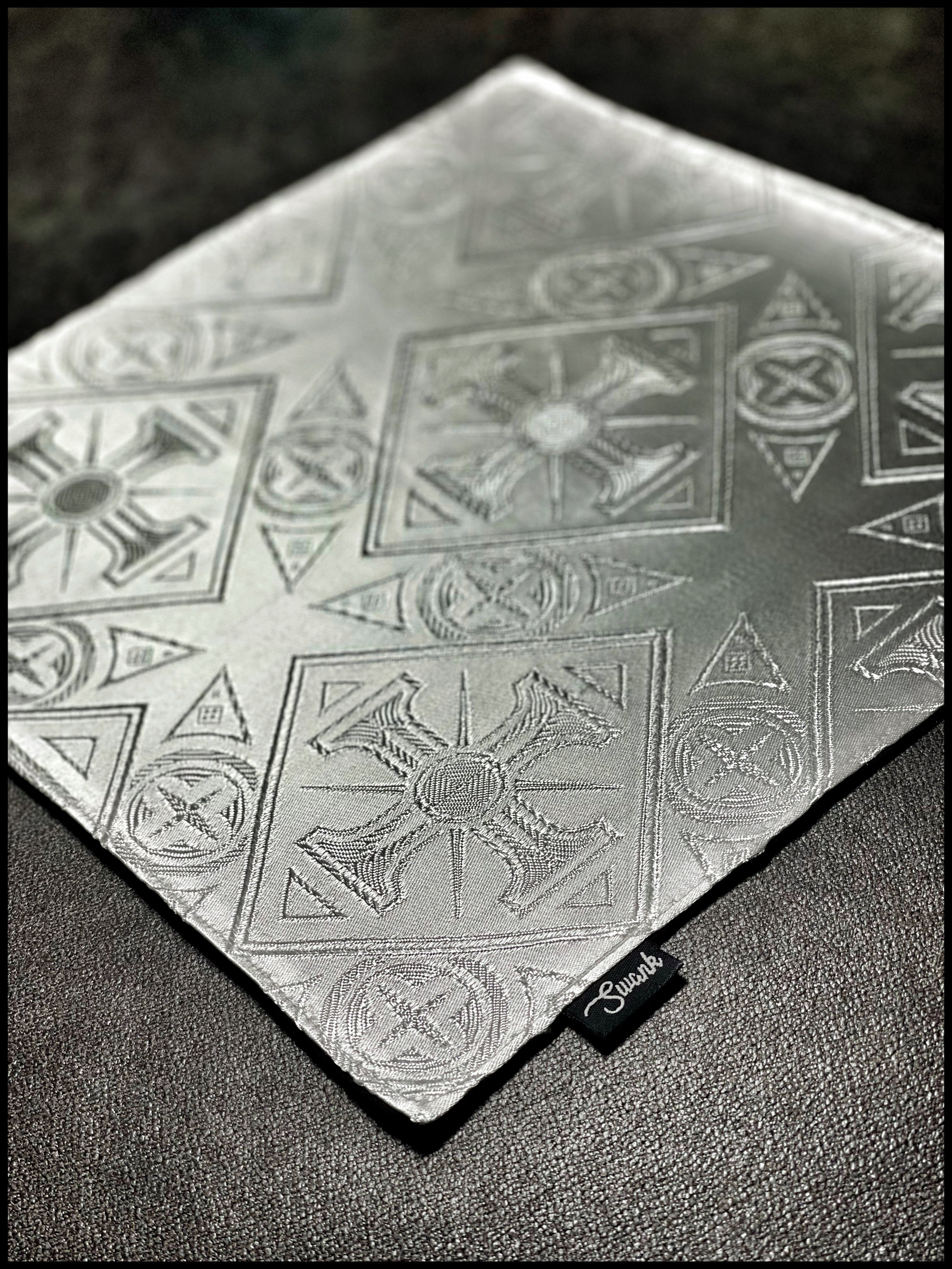 Satin Silk Cross (white)