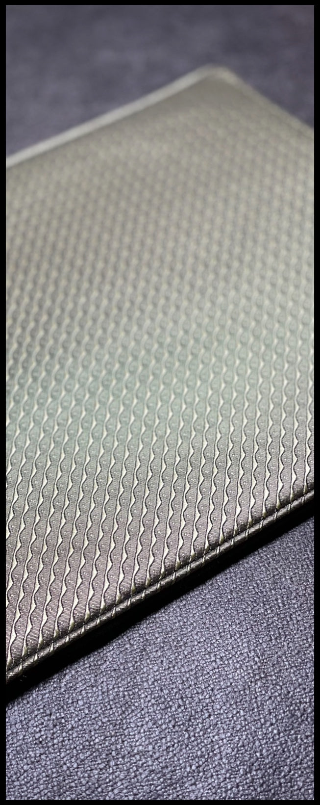 Champagne Dragon Silk EDC Mat