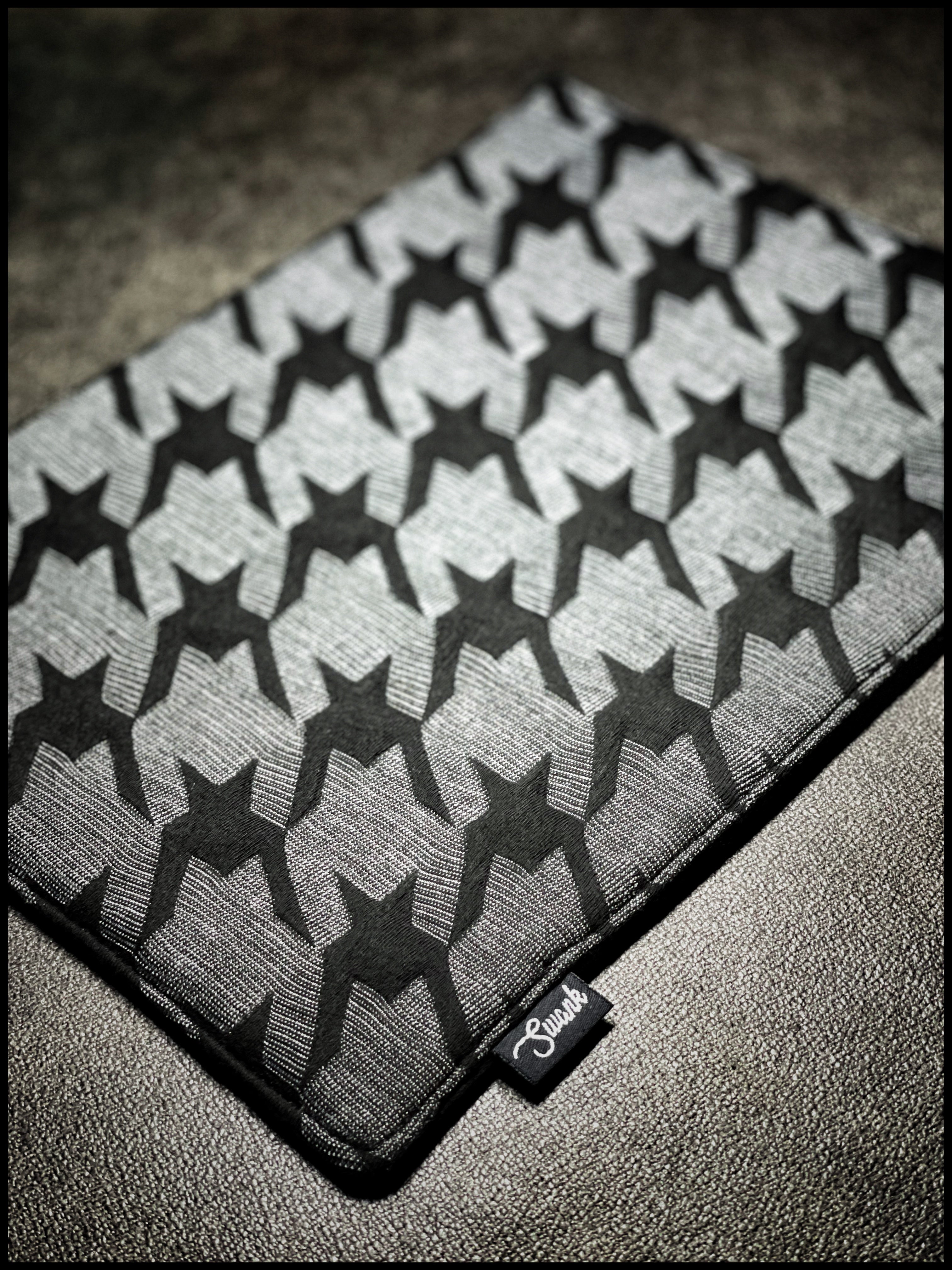 XL Houndstooth EDC mat