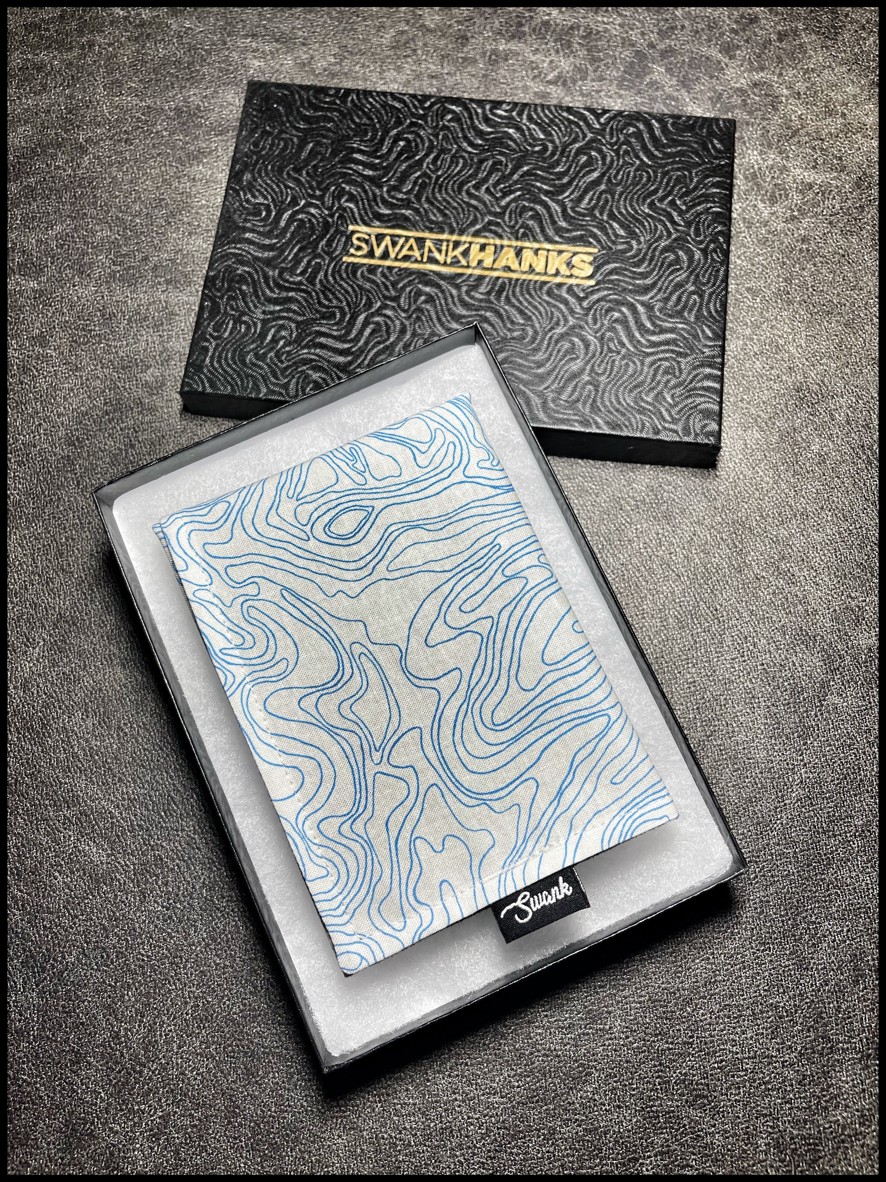 - BLUE TOPO HANK/MASK COMBO -