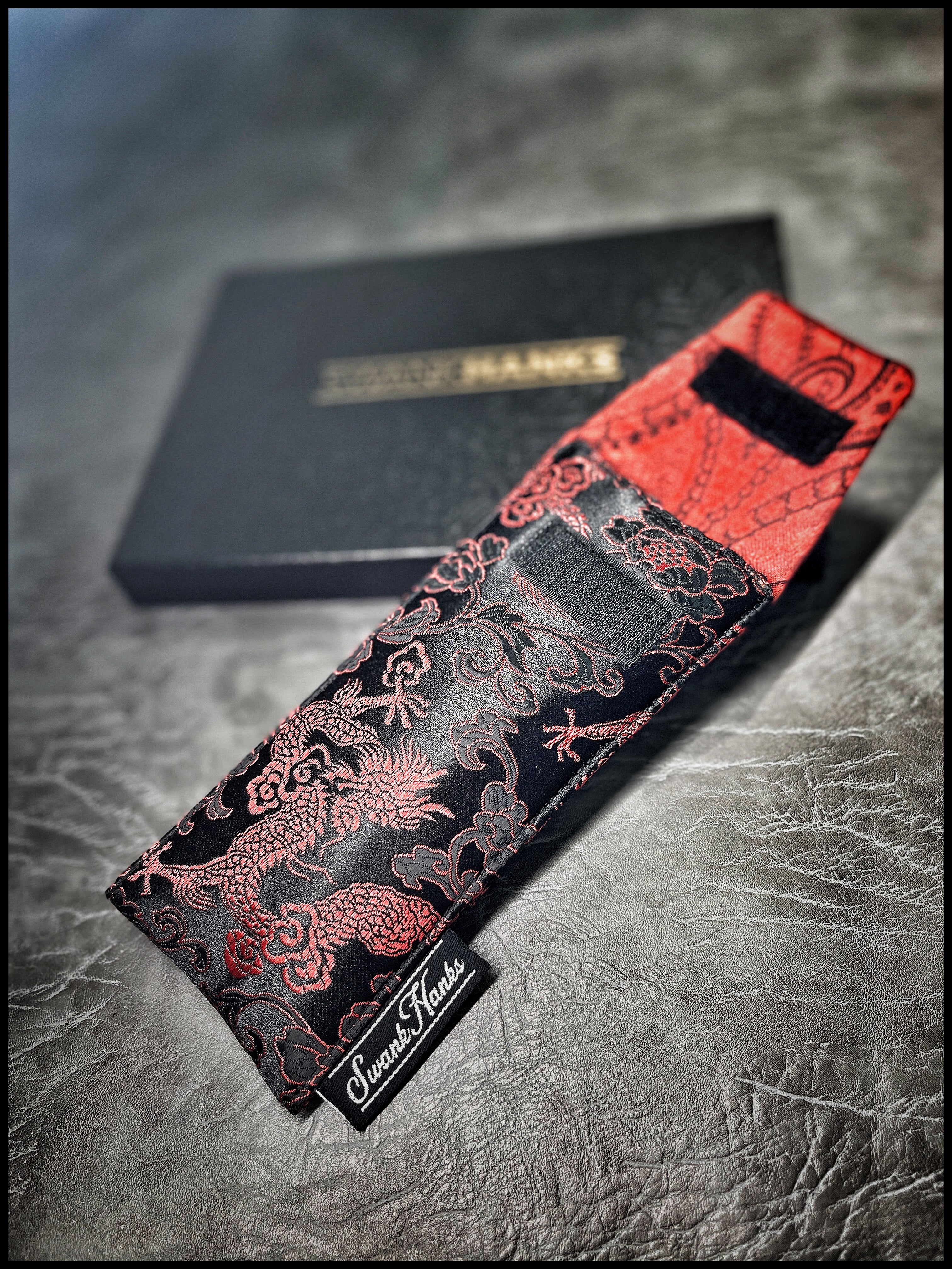 Red/Blk Dragon Silk Pouch