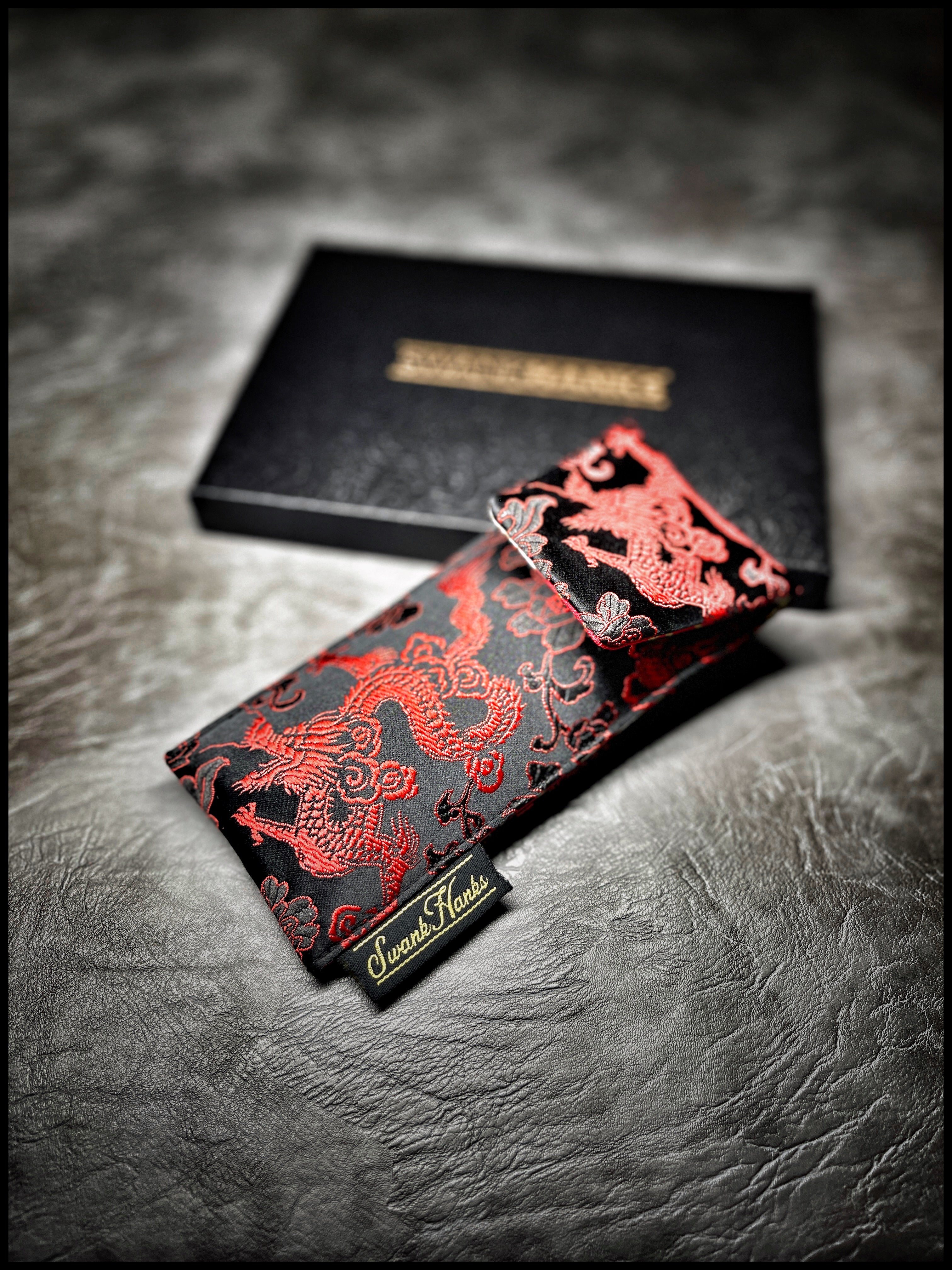 Red/Black Dragon Silk/Sayagata Crane Single Pouch