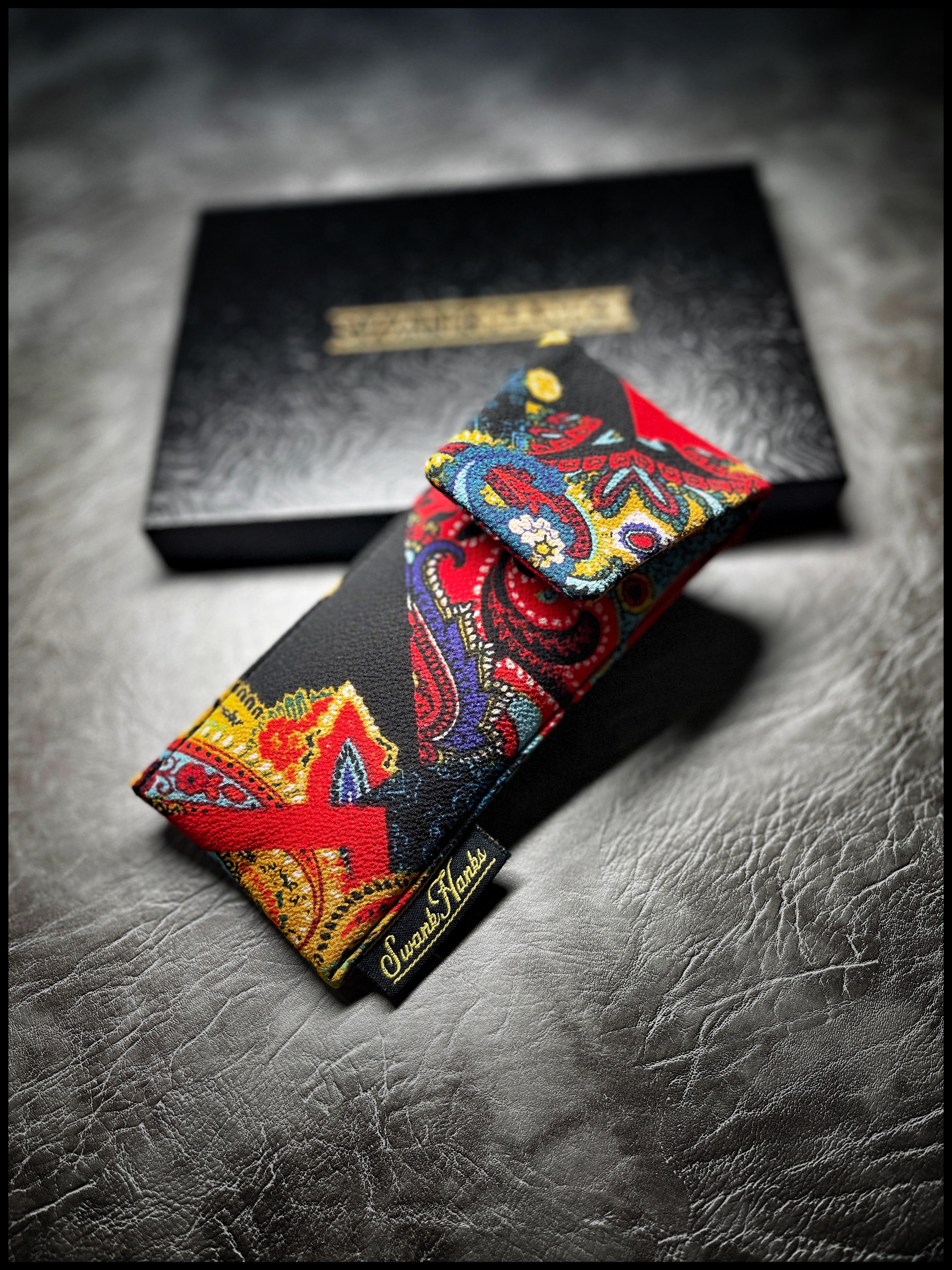 Bougie Silk Crepe Paisley Single