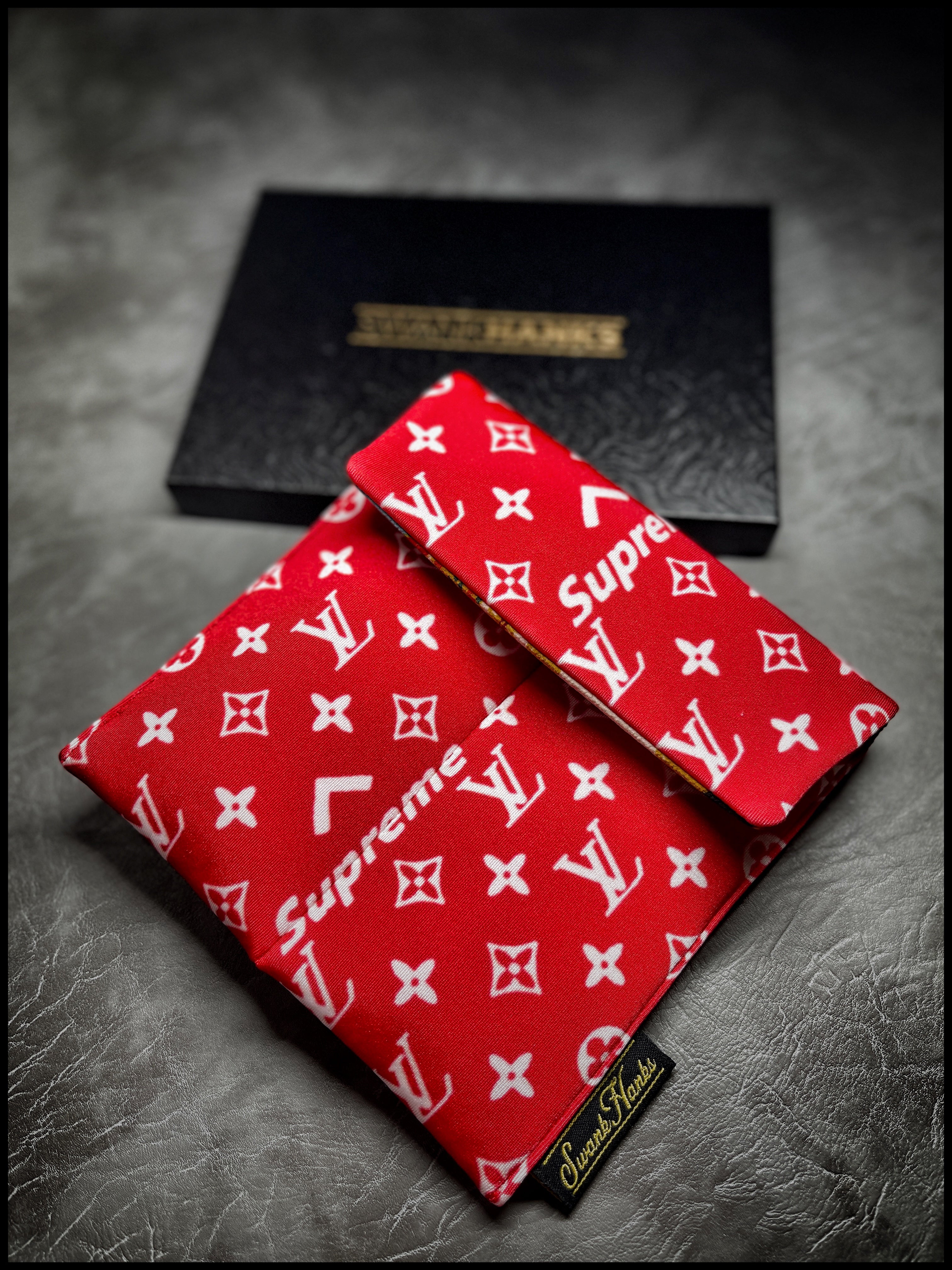 ONE-OFF Supreme LV/Paisley Crepe Double Slot