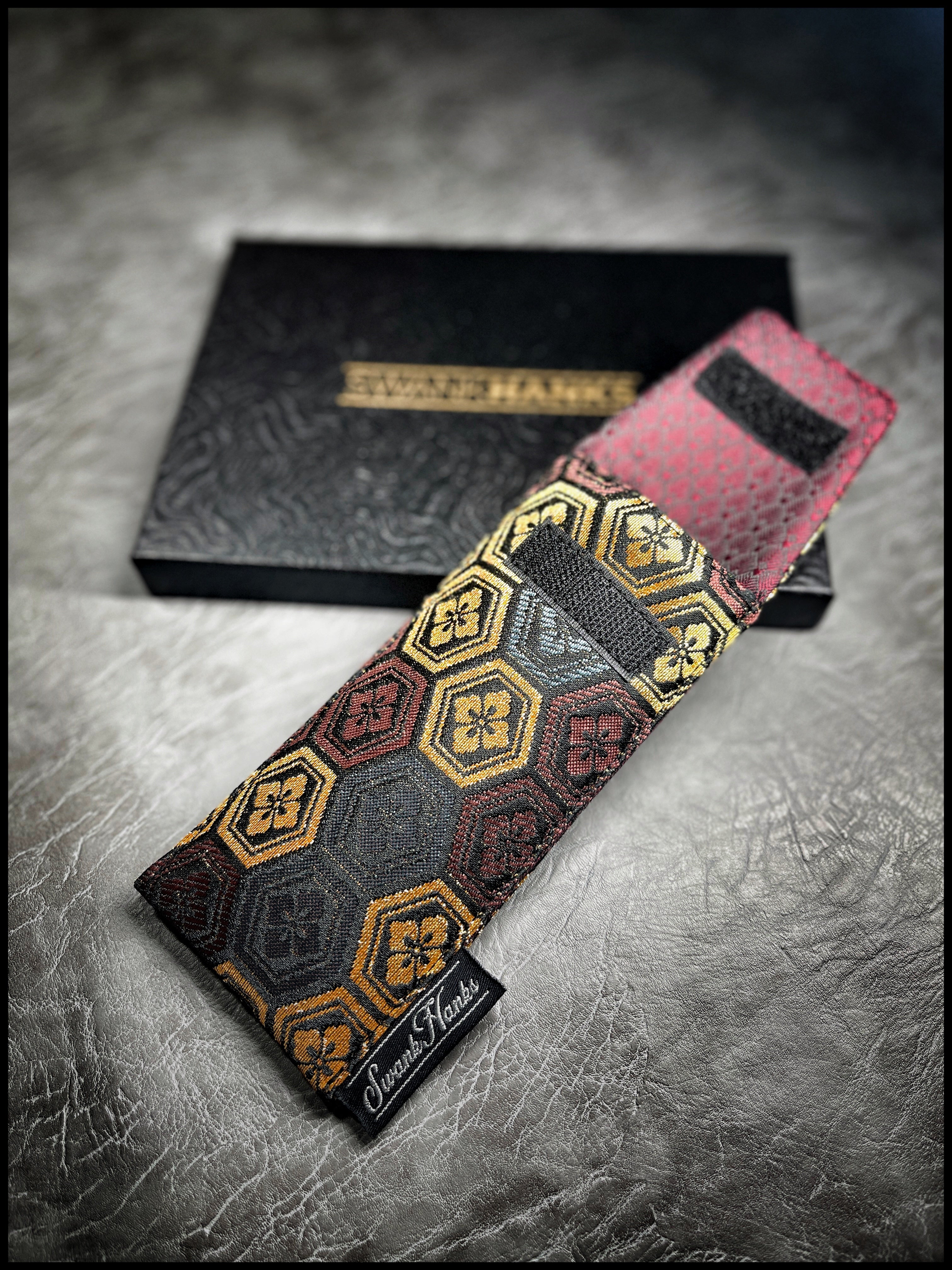 Oriental Hex V2 Single Pouch