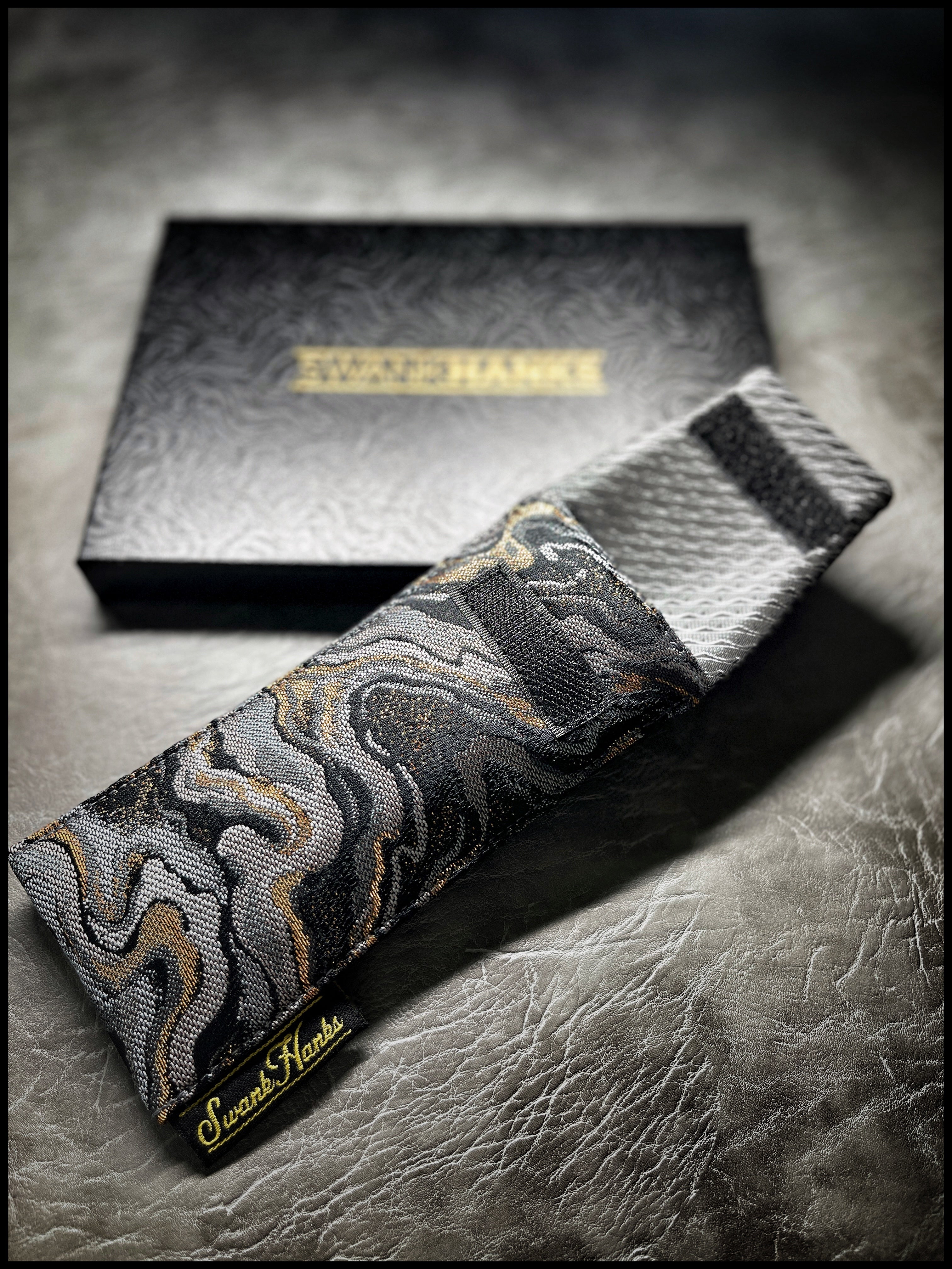 Marbled Silk Brocade V2 Single Pouch