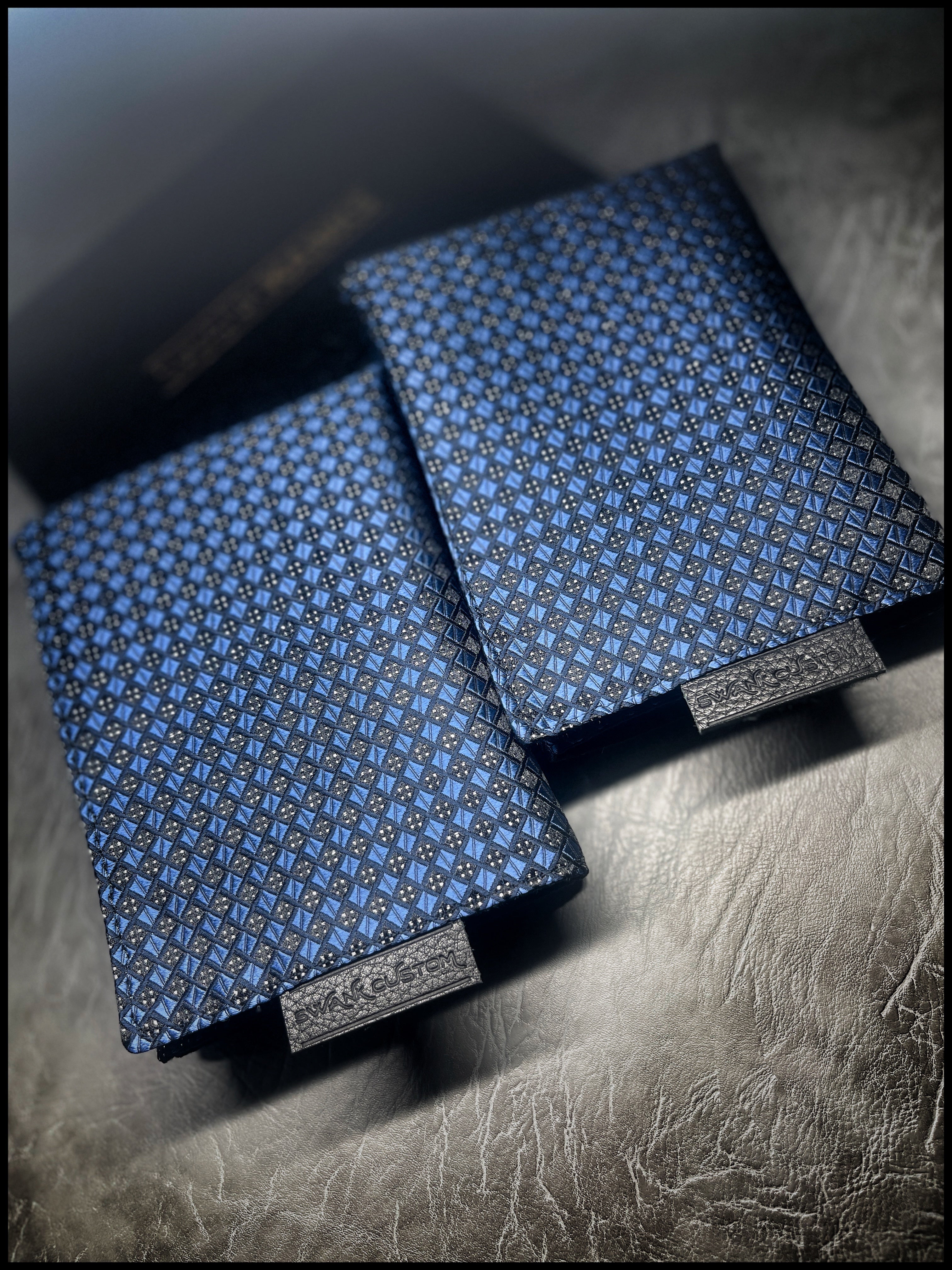 Tiny checkers blue/silver