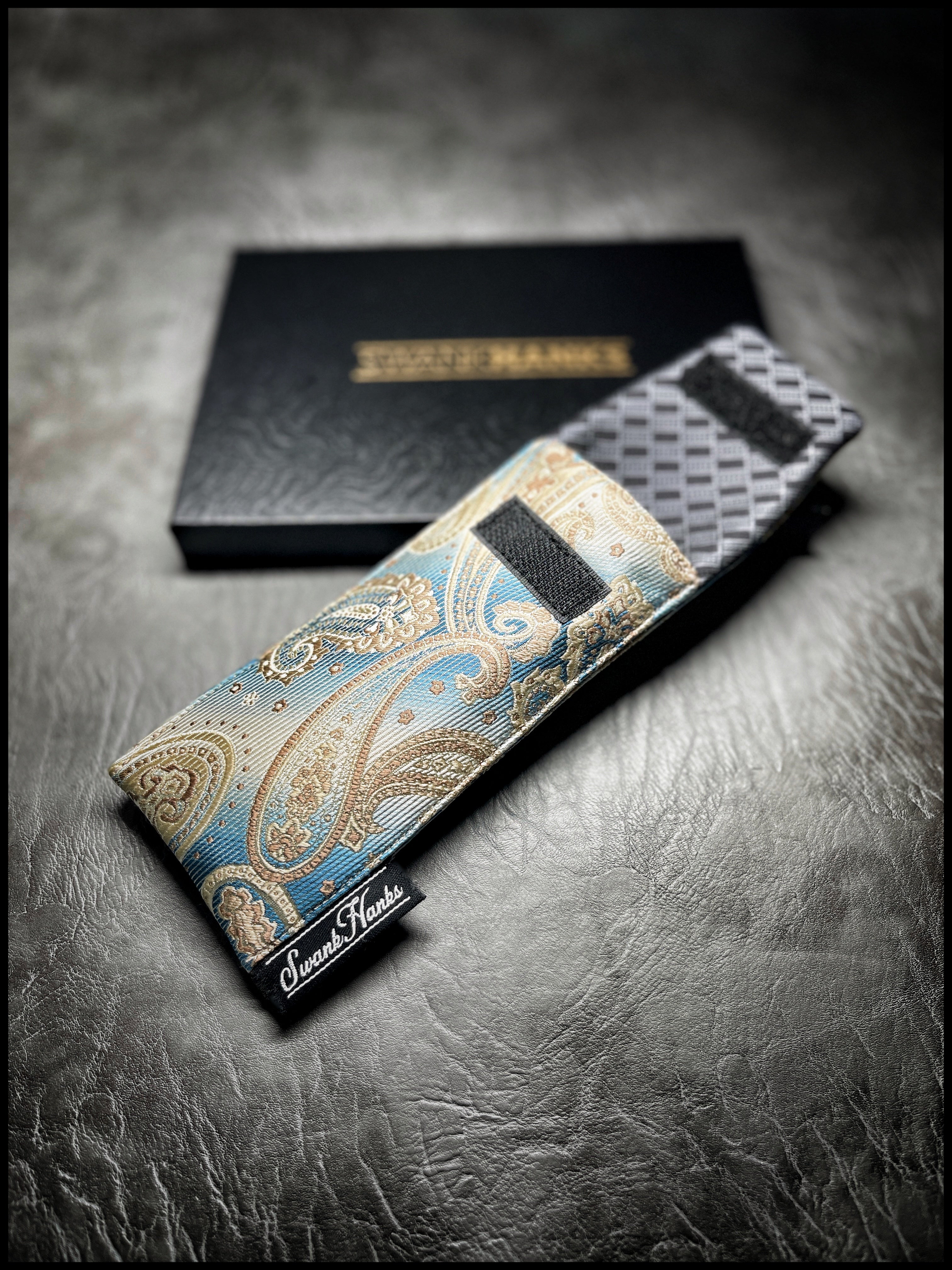 Chiffon Paisley Stripes Single Pouch