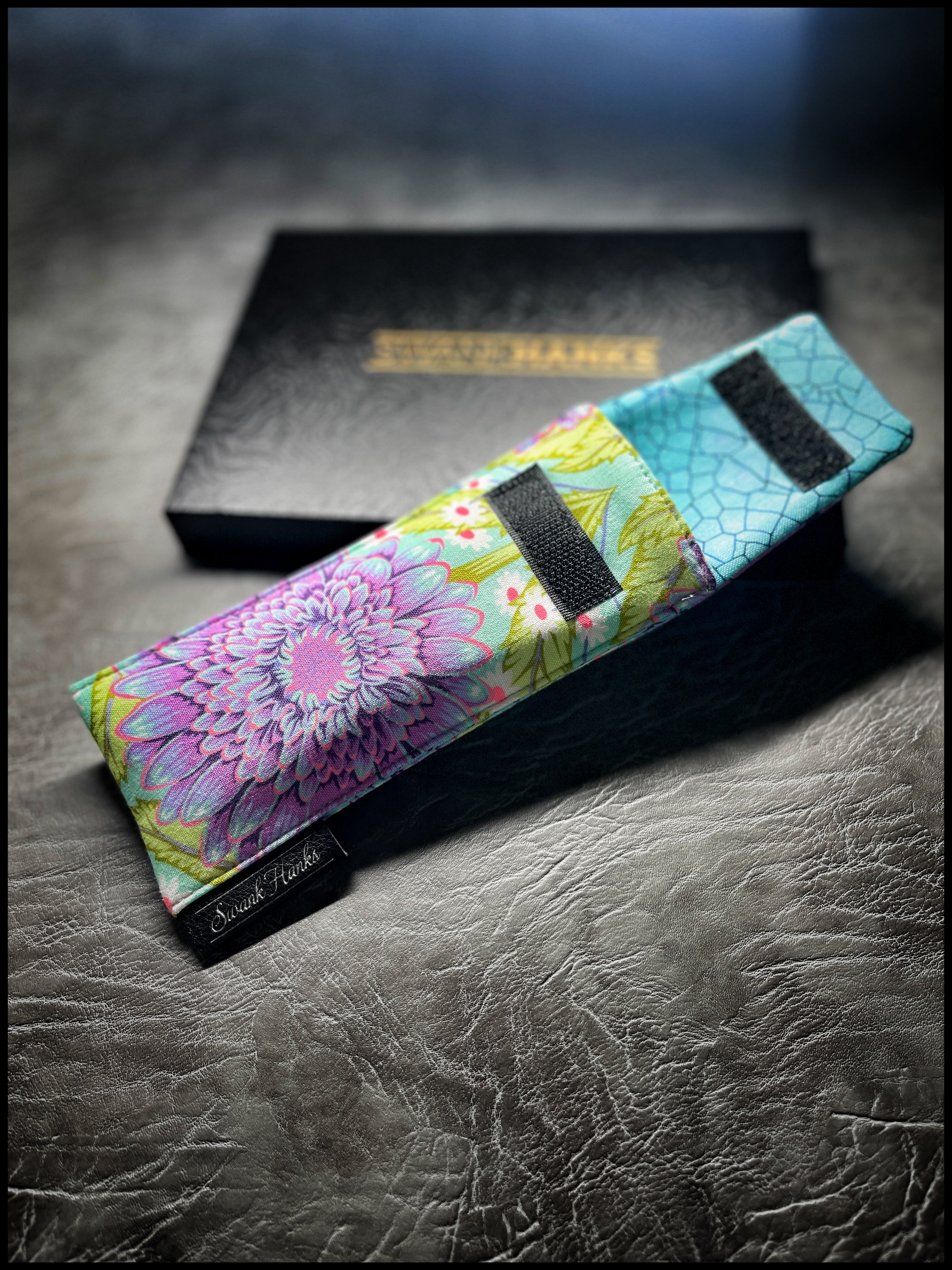 Neon Floral/Tiffany Blue Mosac Single Pouch