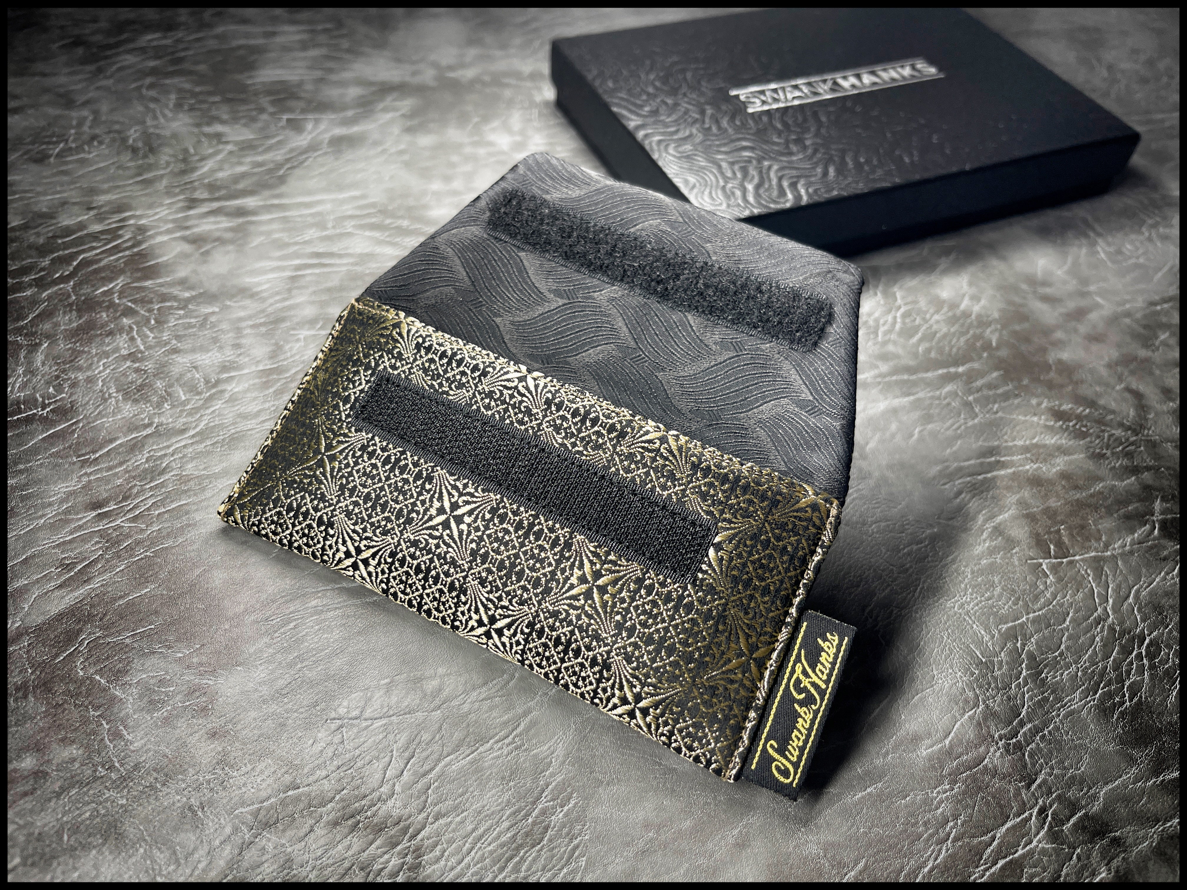 1-OFF Heritage Bronze Horizontal Single-Slot Pouch
