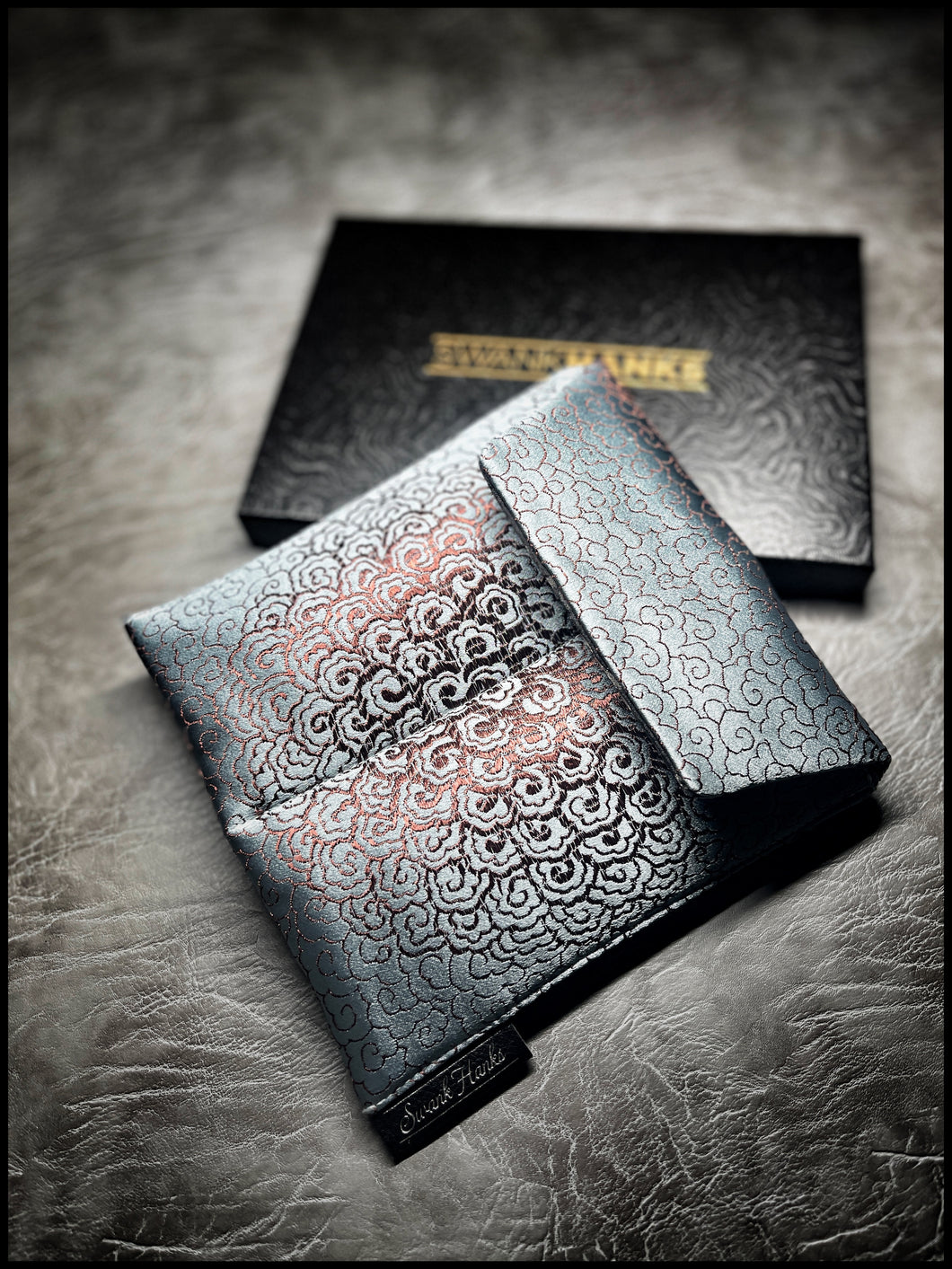 1-OFF Oriental Wave Double Slot Pouch