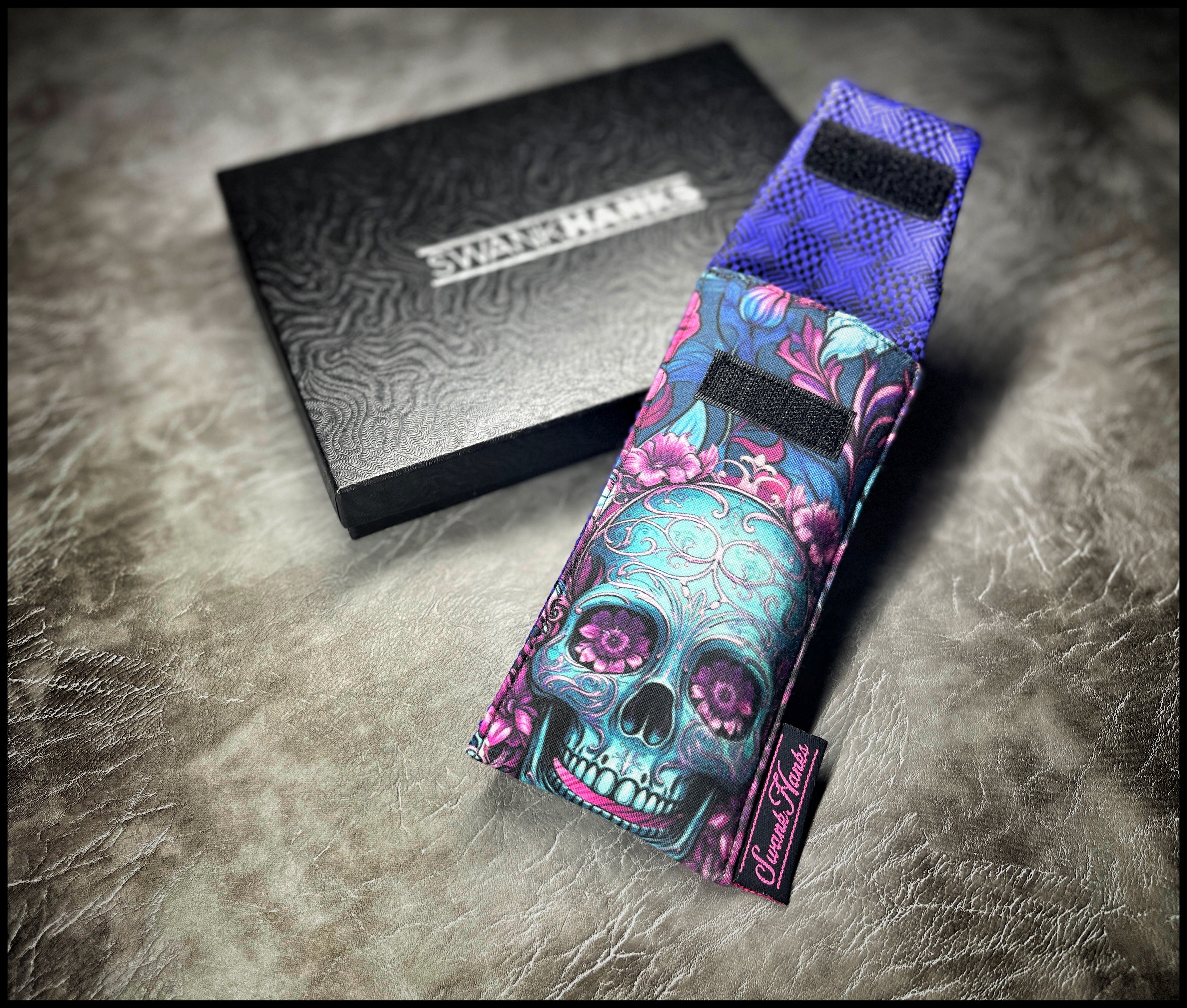 Blurple Floral Skulls V2 / Purp Crosshatch Silk Single Slot Pouch