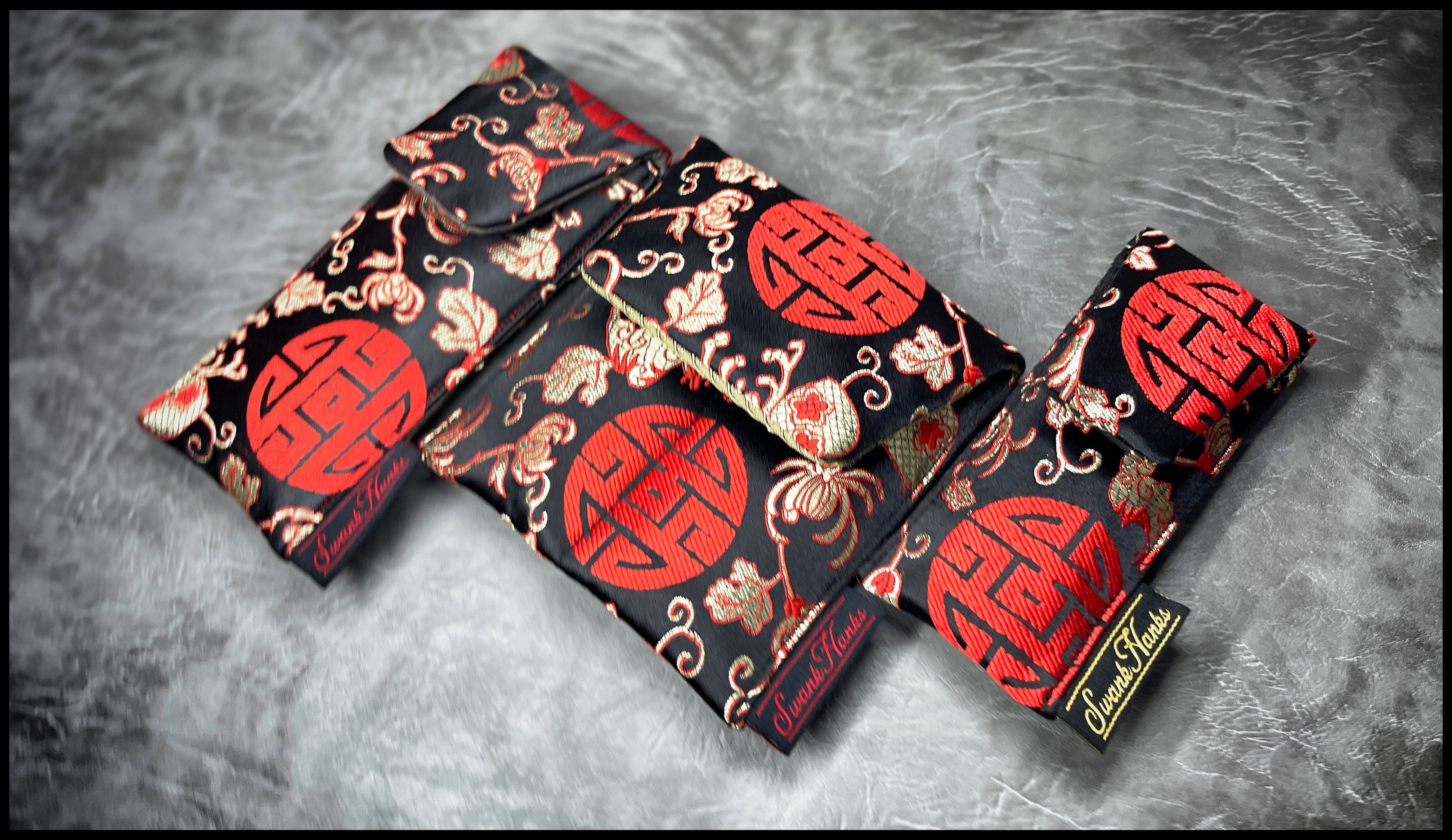 Black/Red Quigong Mini Single Slot Pouch