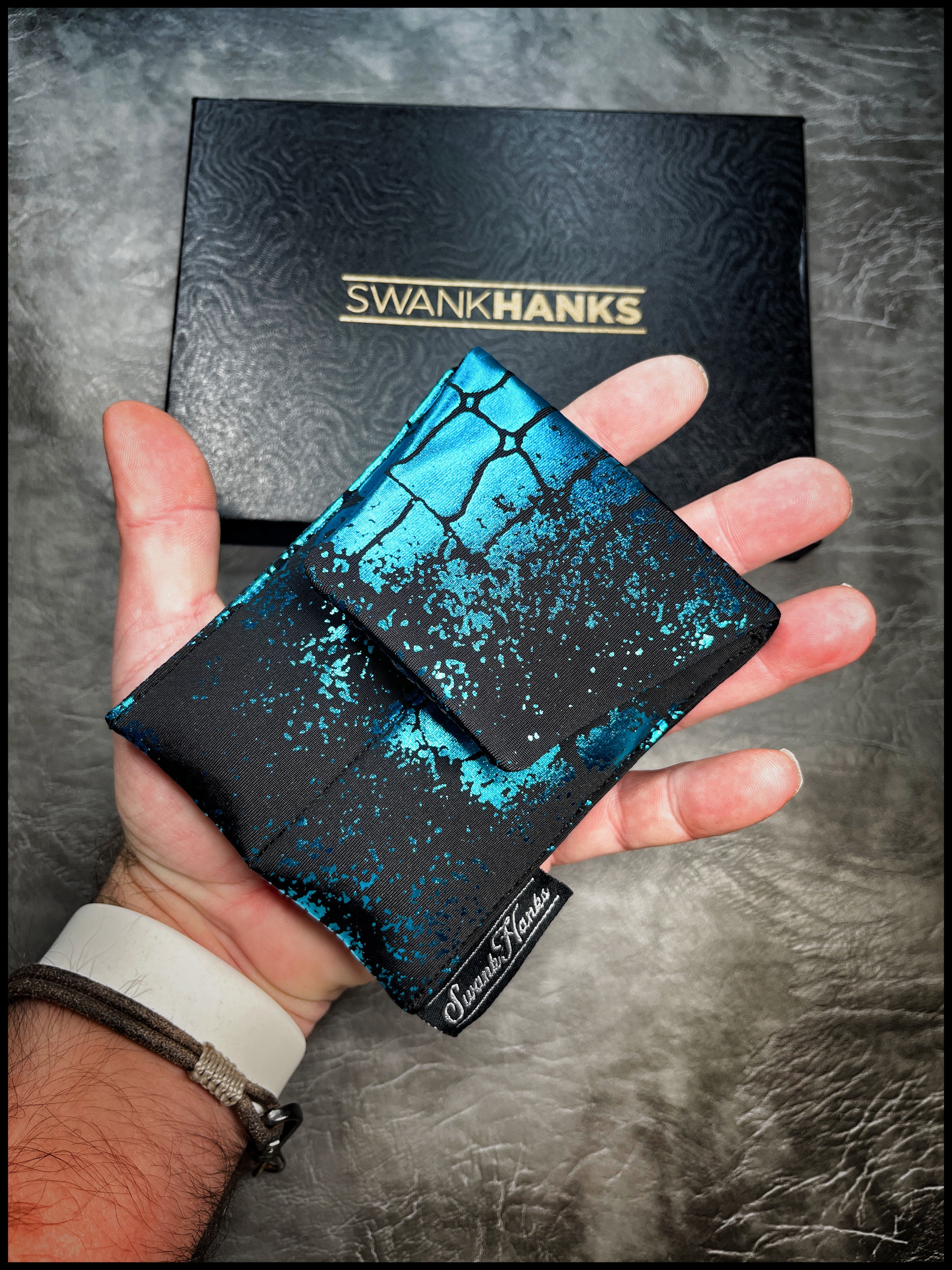 UV Blue Dragonscale Mini Double-Slot