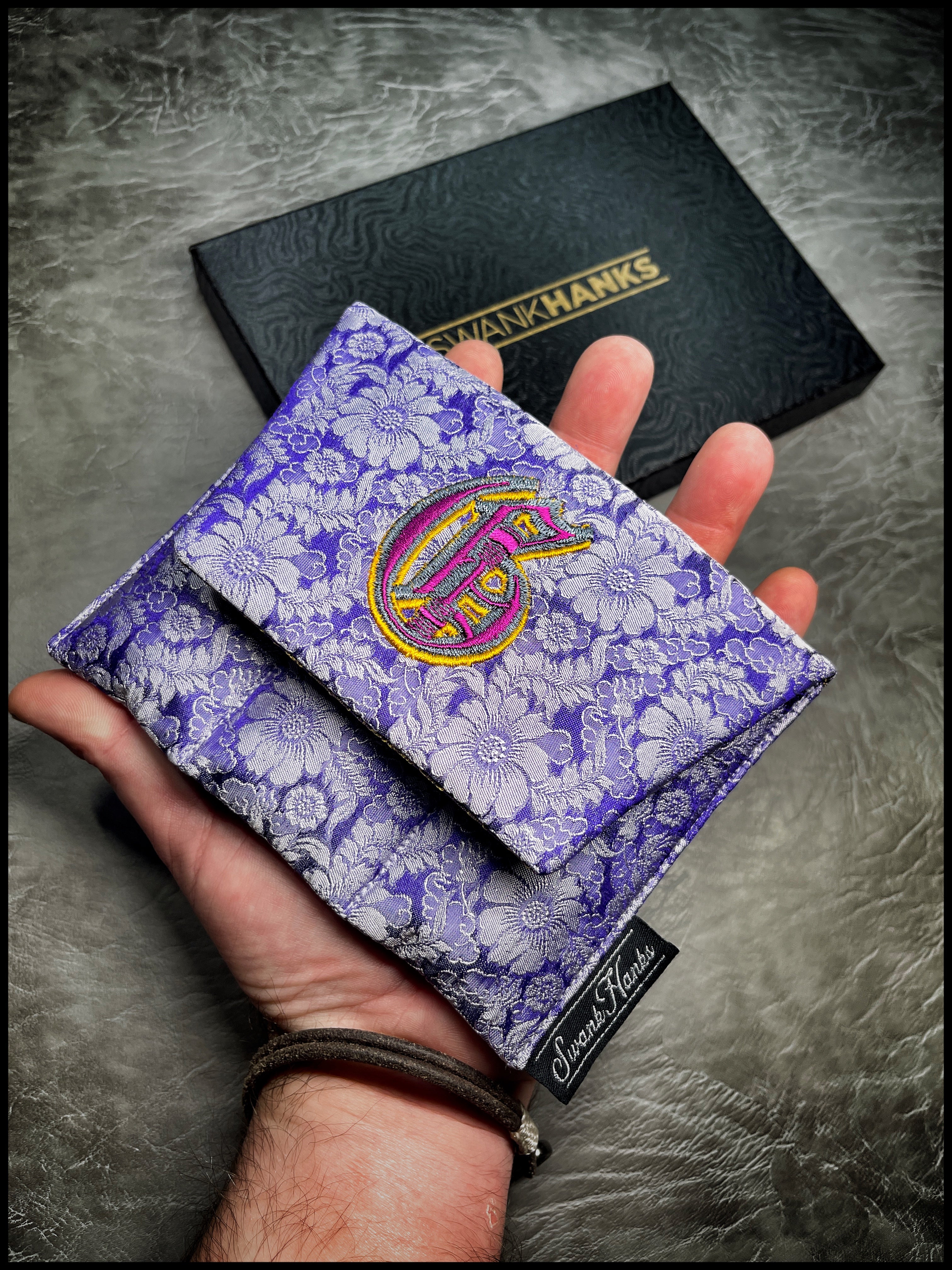 1-OFF Griffin Triple-Slot Pouch