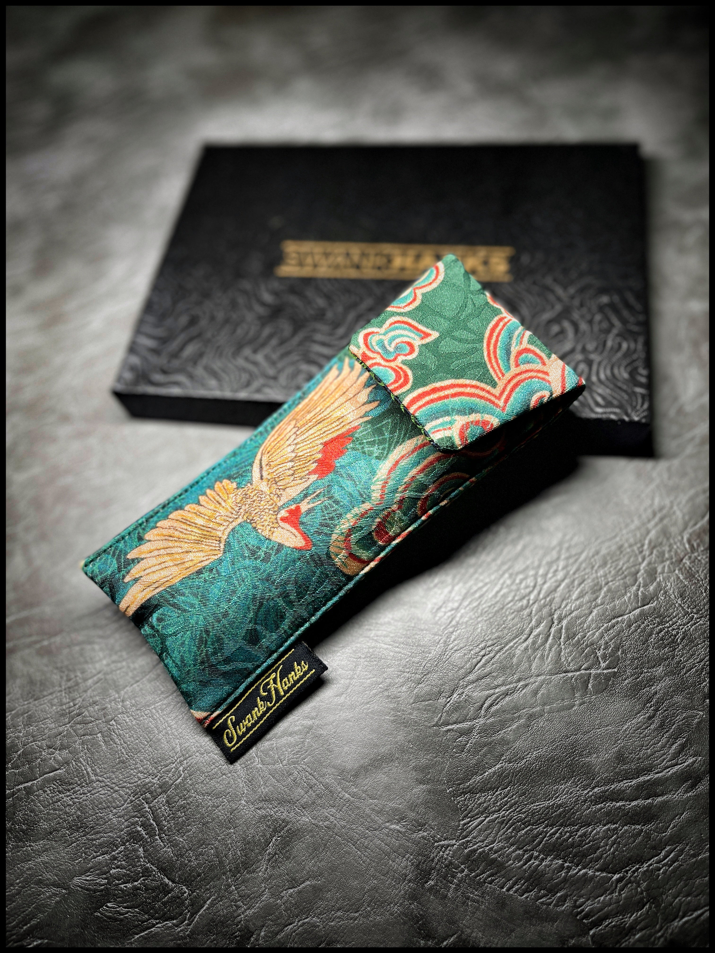 Green Crane Silk/Green Sayagata Silk Single Pouch