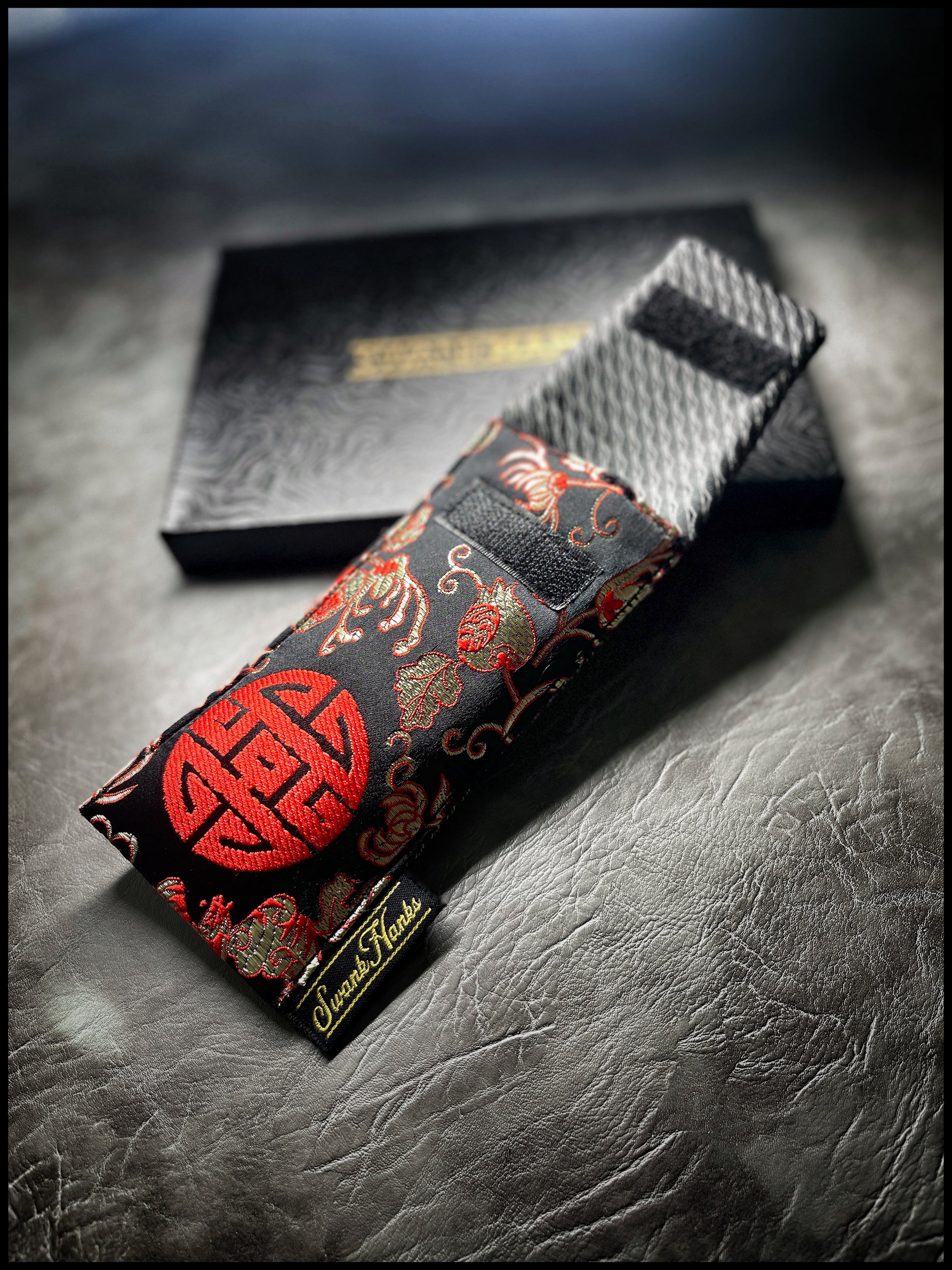 Oriental Silk V3/Gunmetal Satin Silk Single Pouch