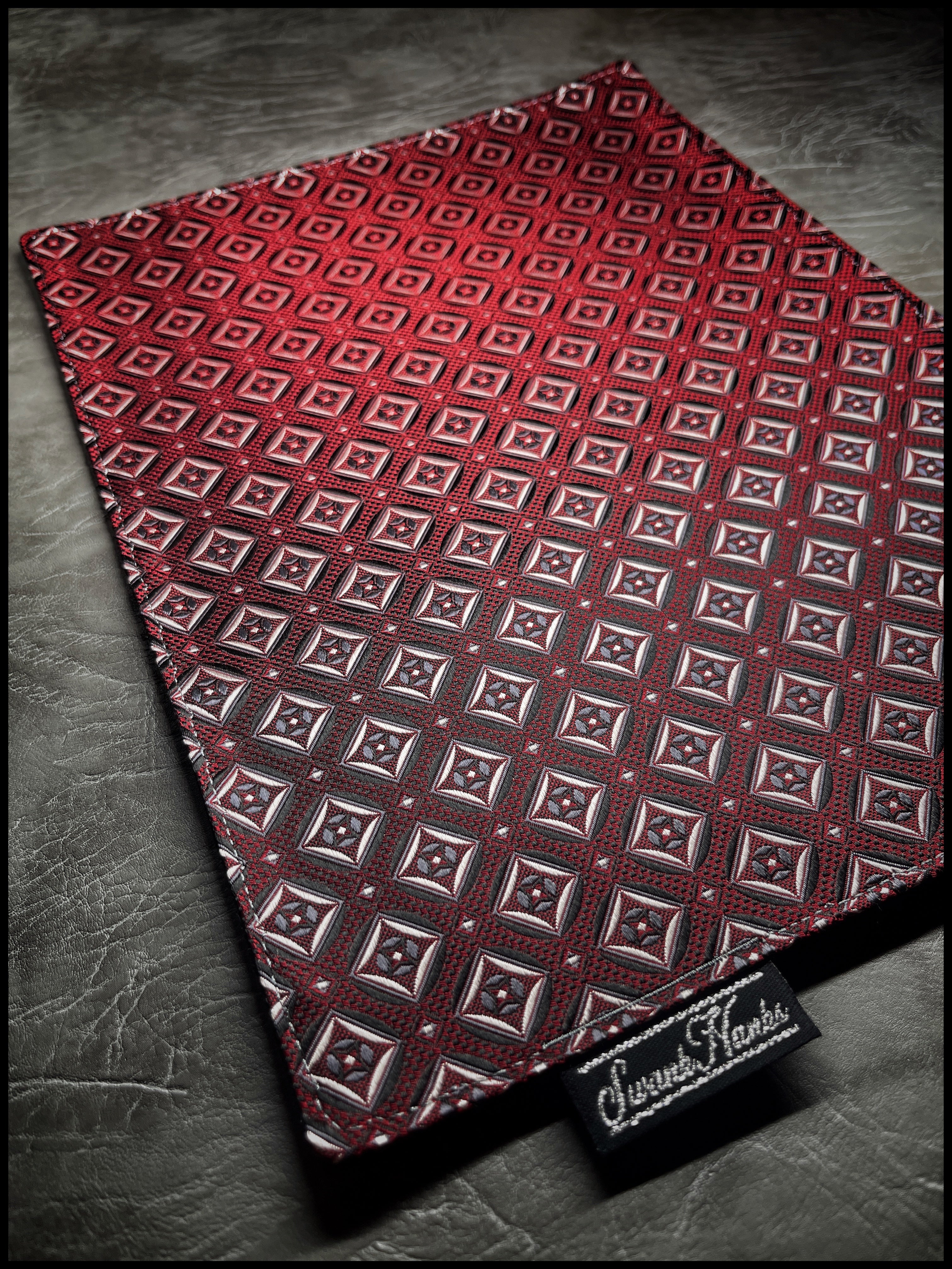 Red/Silver Diamond Silk Hank