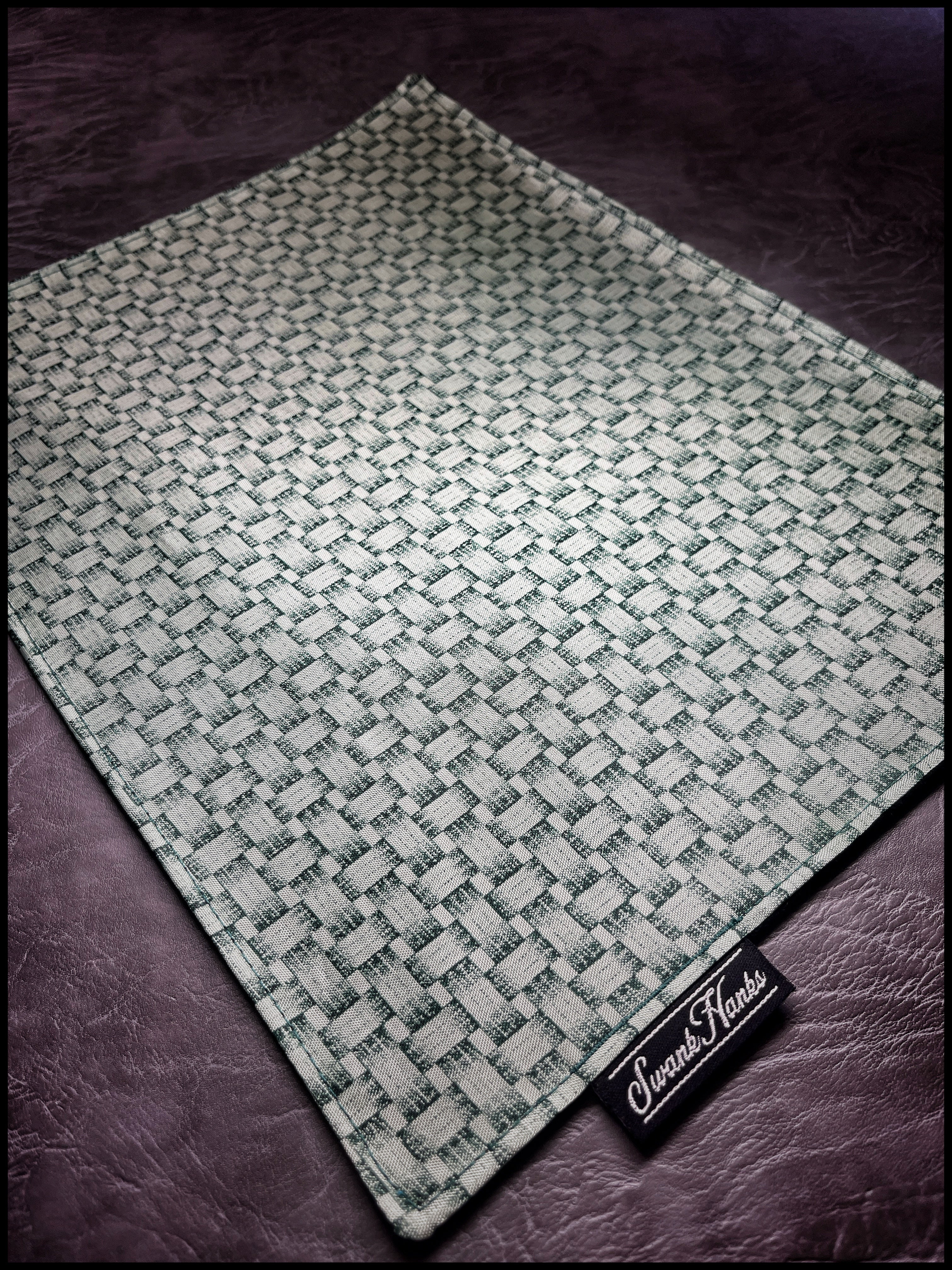 Green Basketweave Silk Hanks