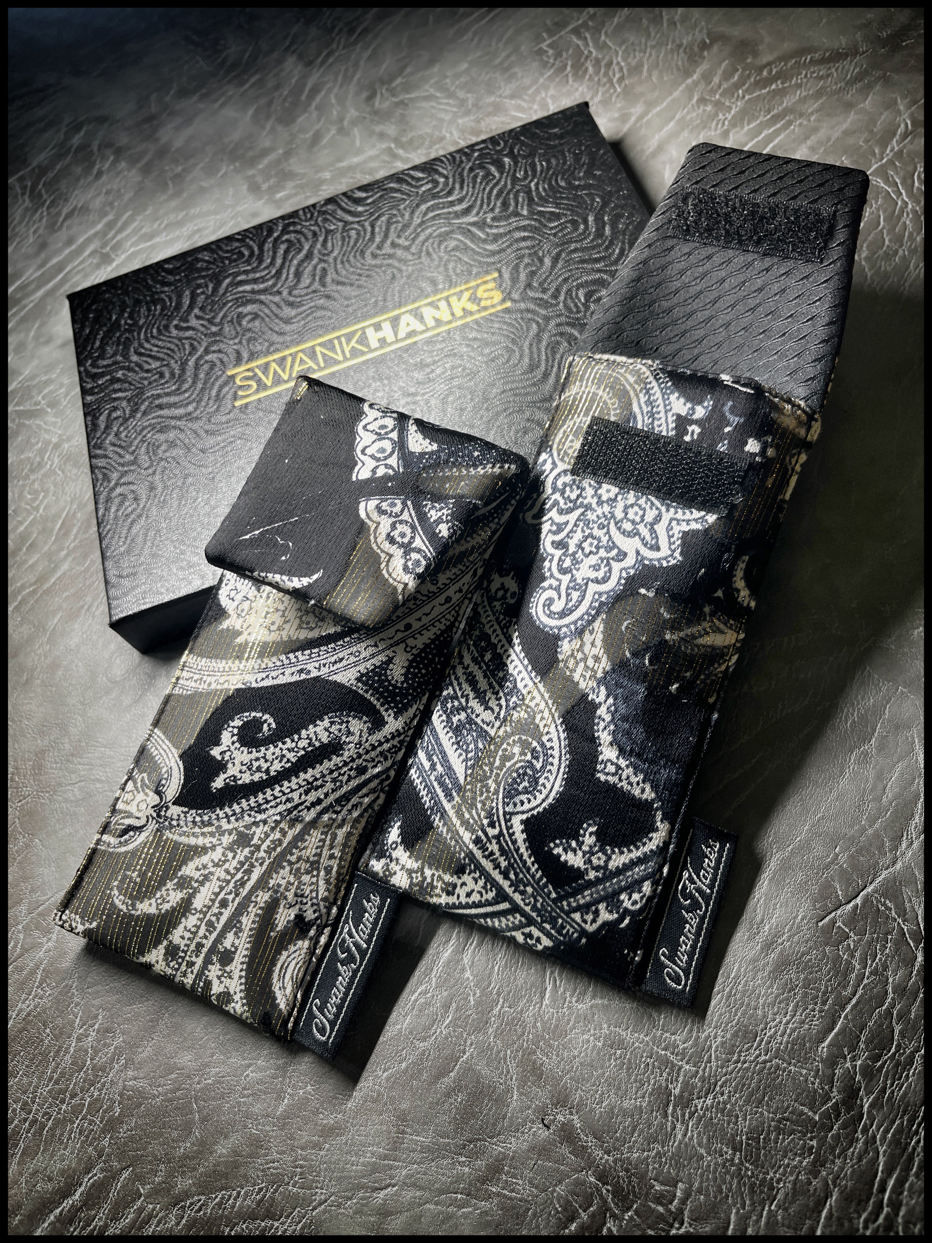 Golden Silk Chiffon Paisley Single Pouch