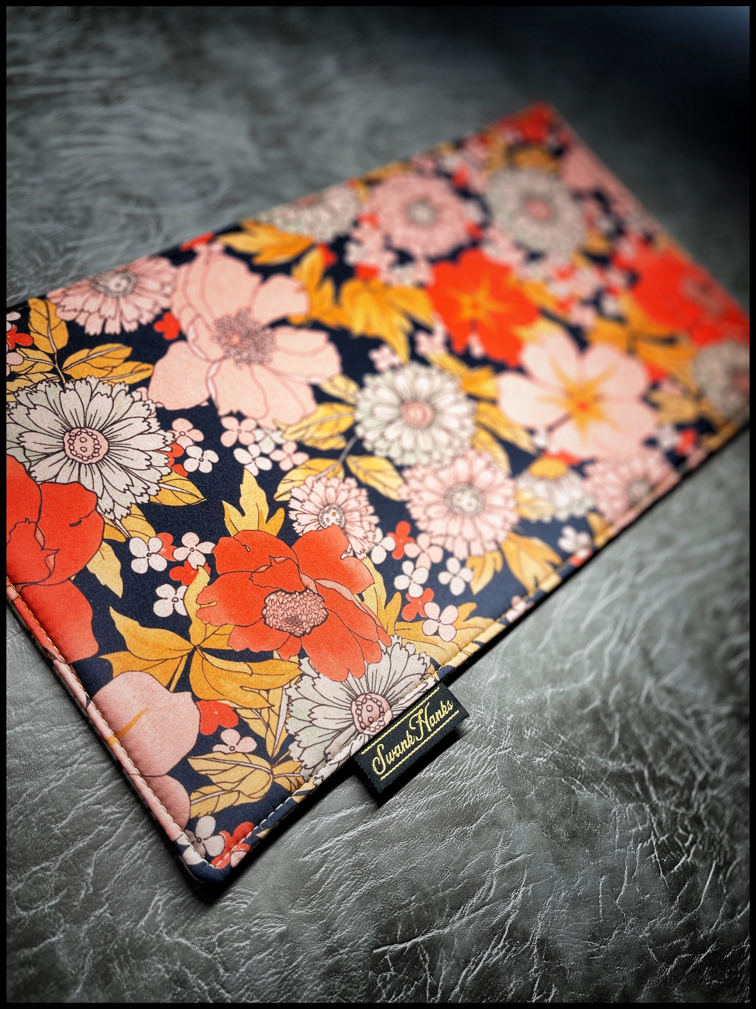 Poppy Silk Display Mat
