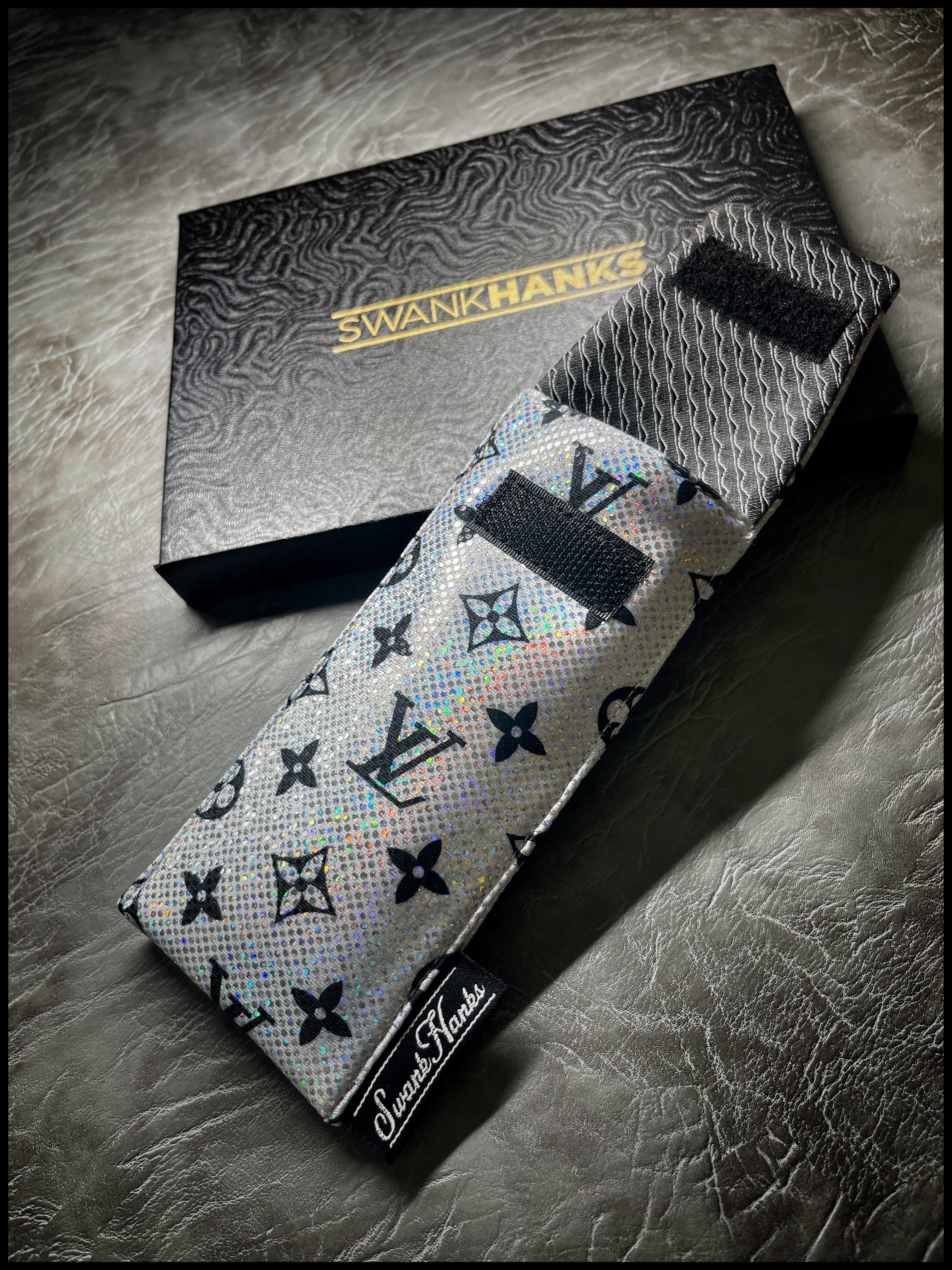 Metallic Silver UV LV Single Pouch